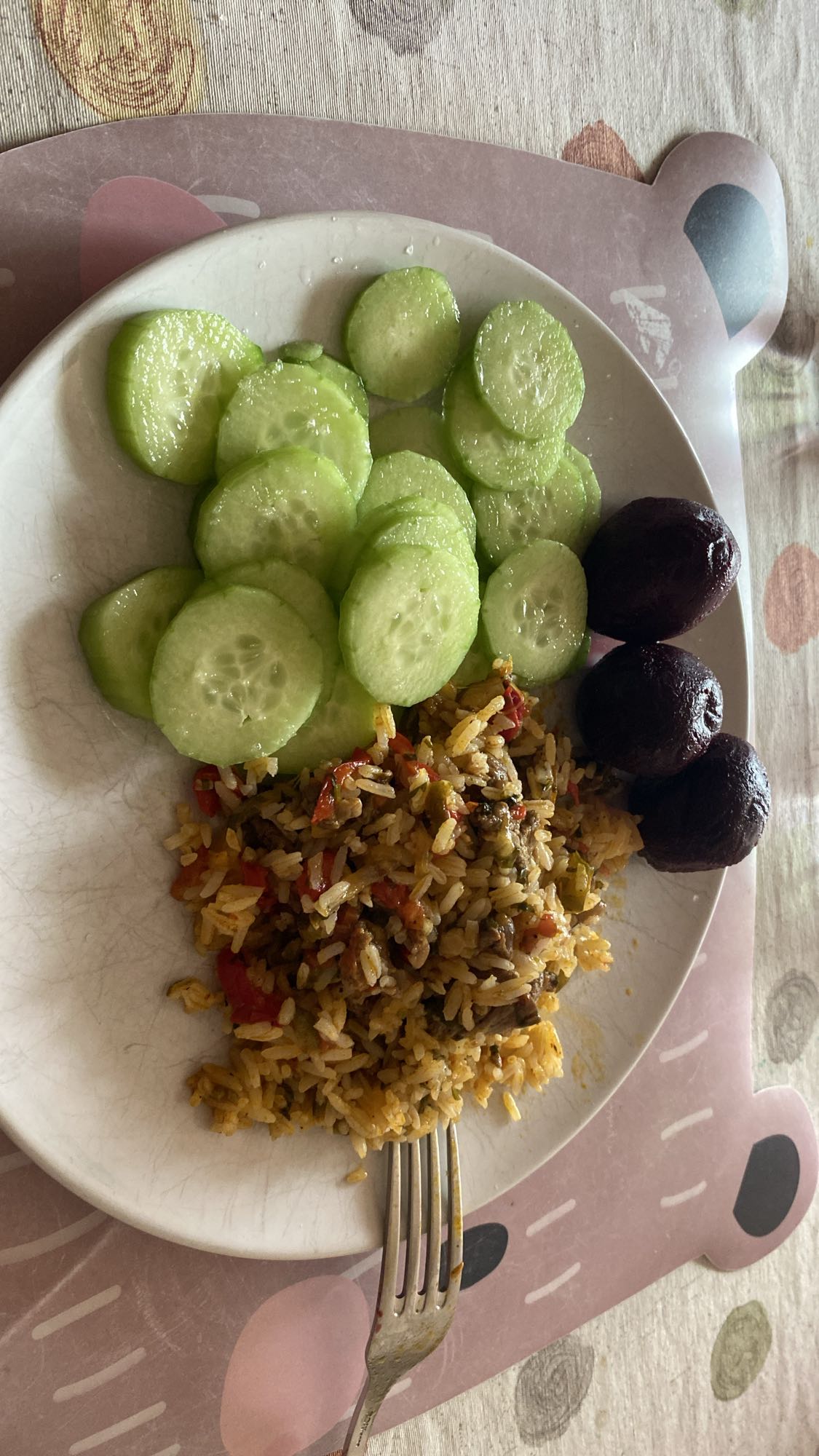 arroz con pepino y remolacha