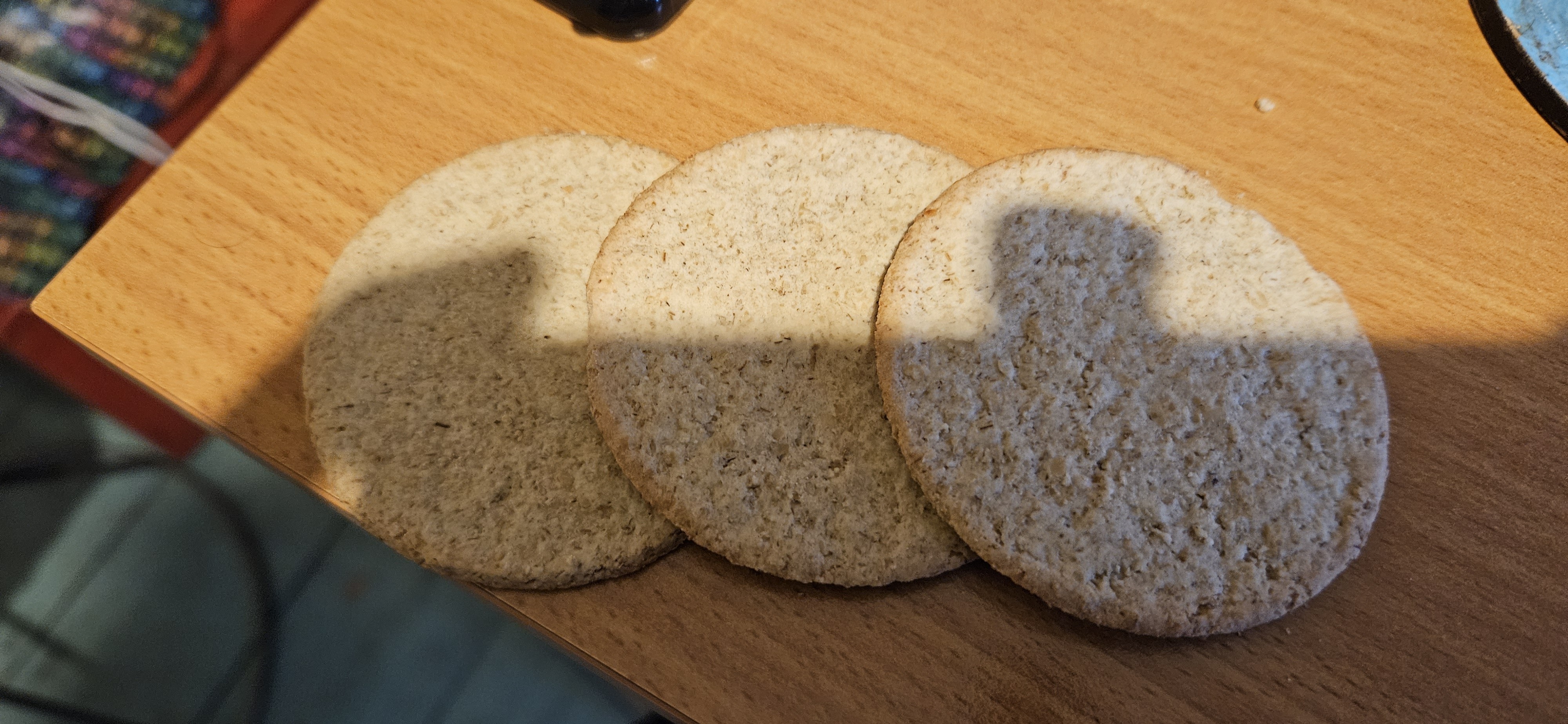 Whole grain biscuits