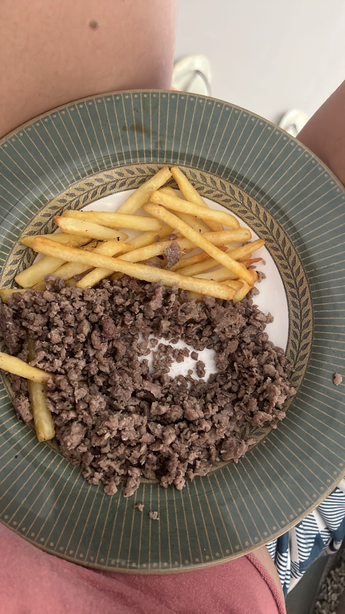 Carne moída com batata