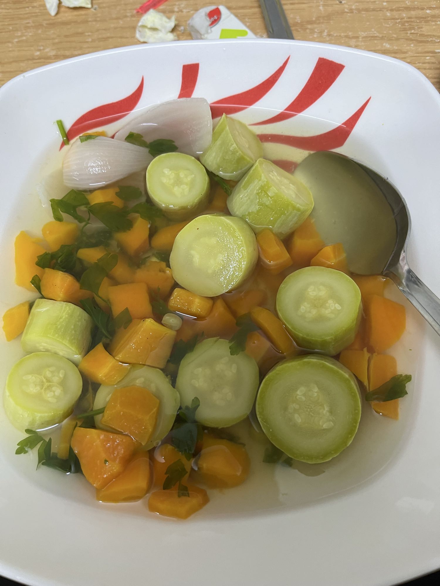 Vegetable clear soup