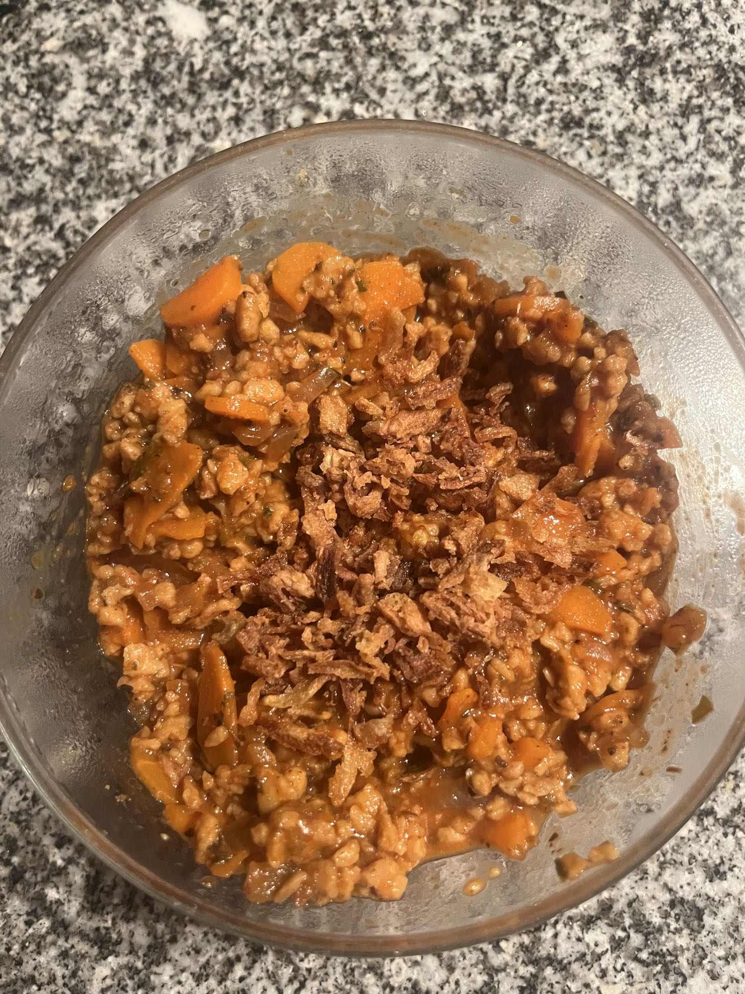 Gehakt met wortel en ui