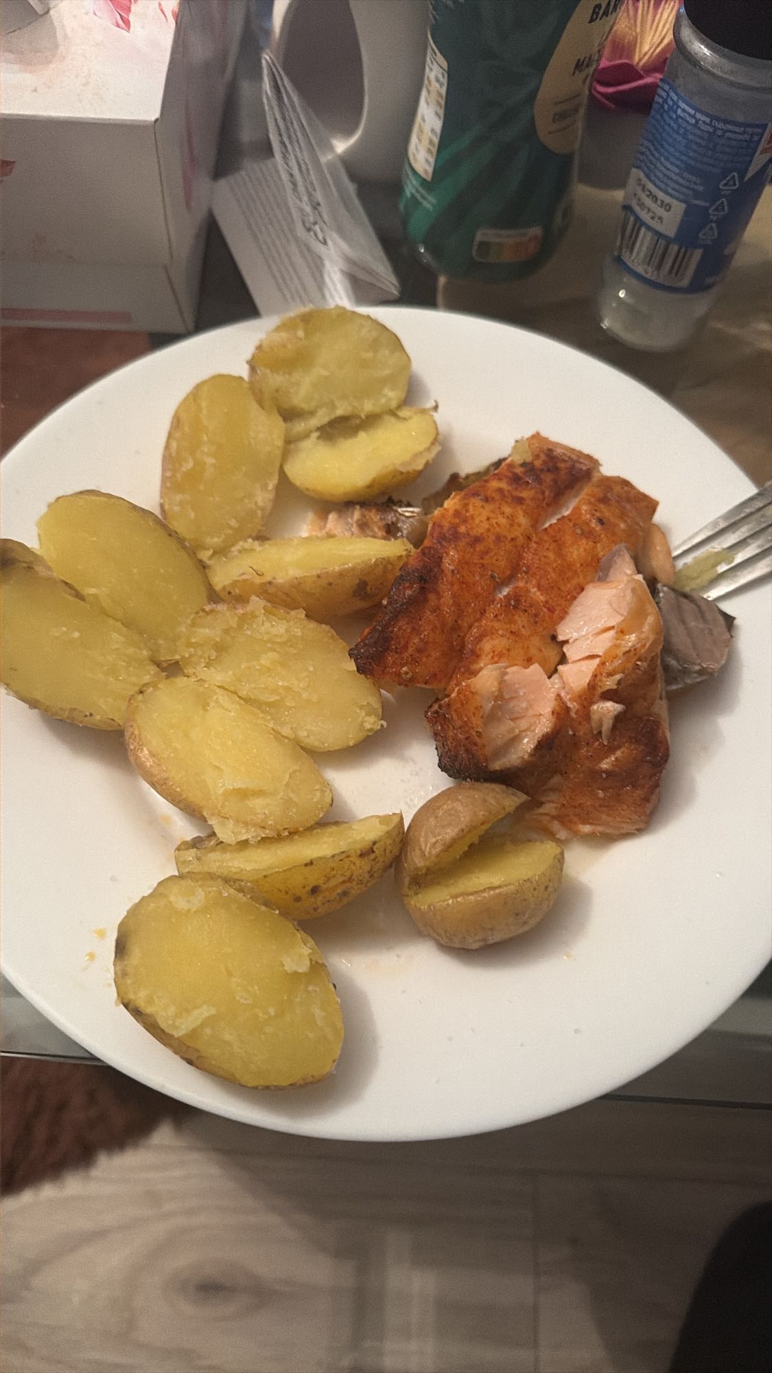 Łosoś z ziemniakami