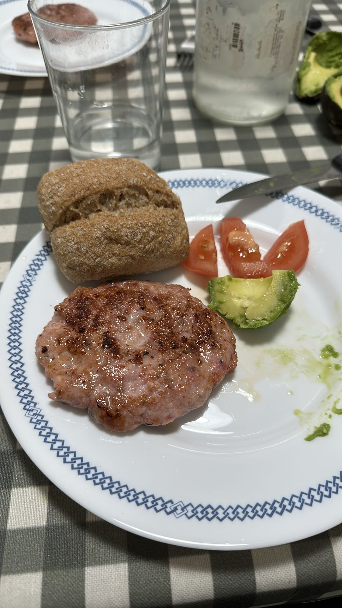 Hamburguesa con pan integral