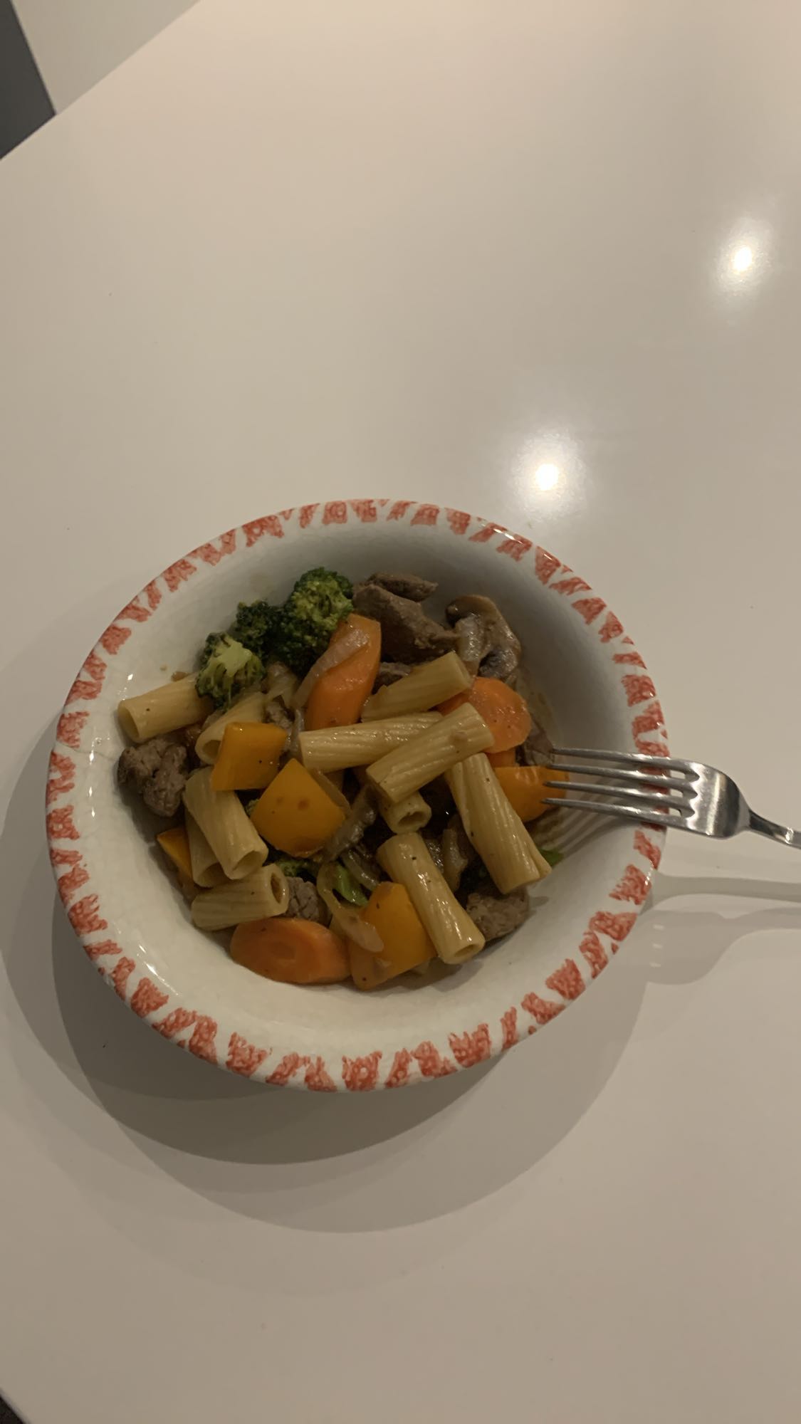 Pâtes au bœuf et légumes