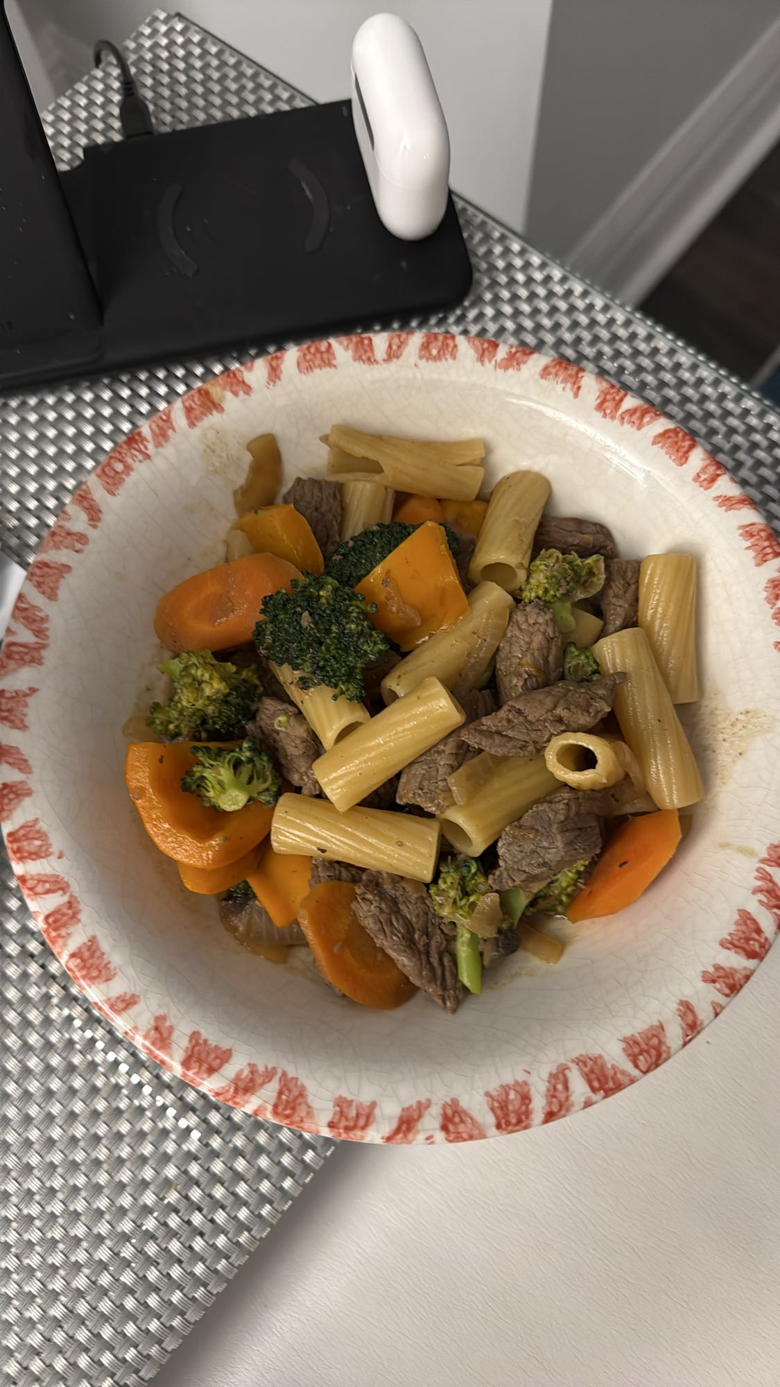 Pâtes au bœuf et légumes