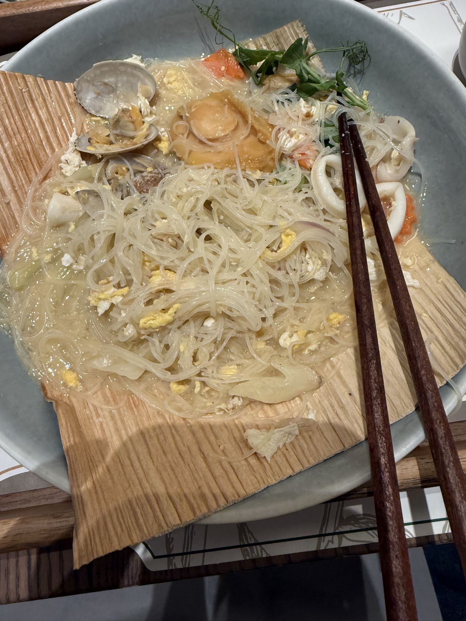 Seafood glass noodle soup