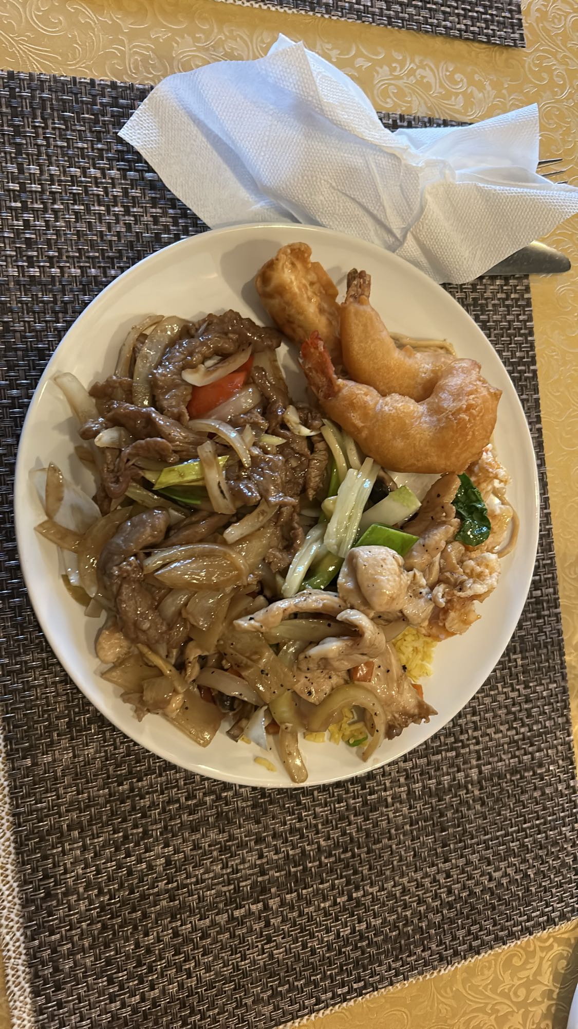 Kinesisk buffétallrik