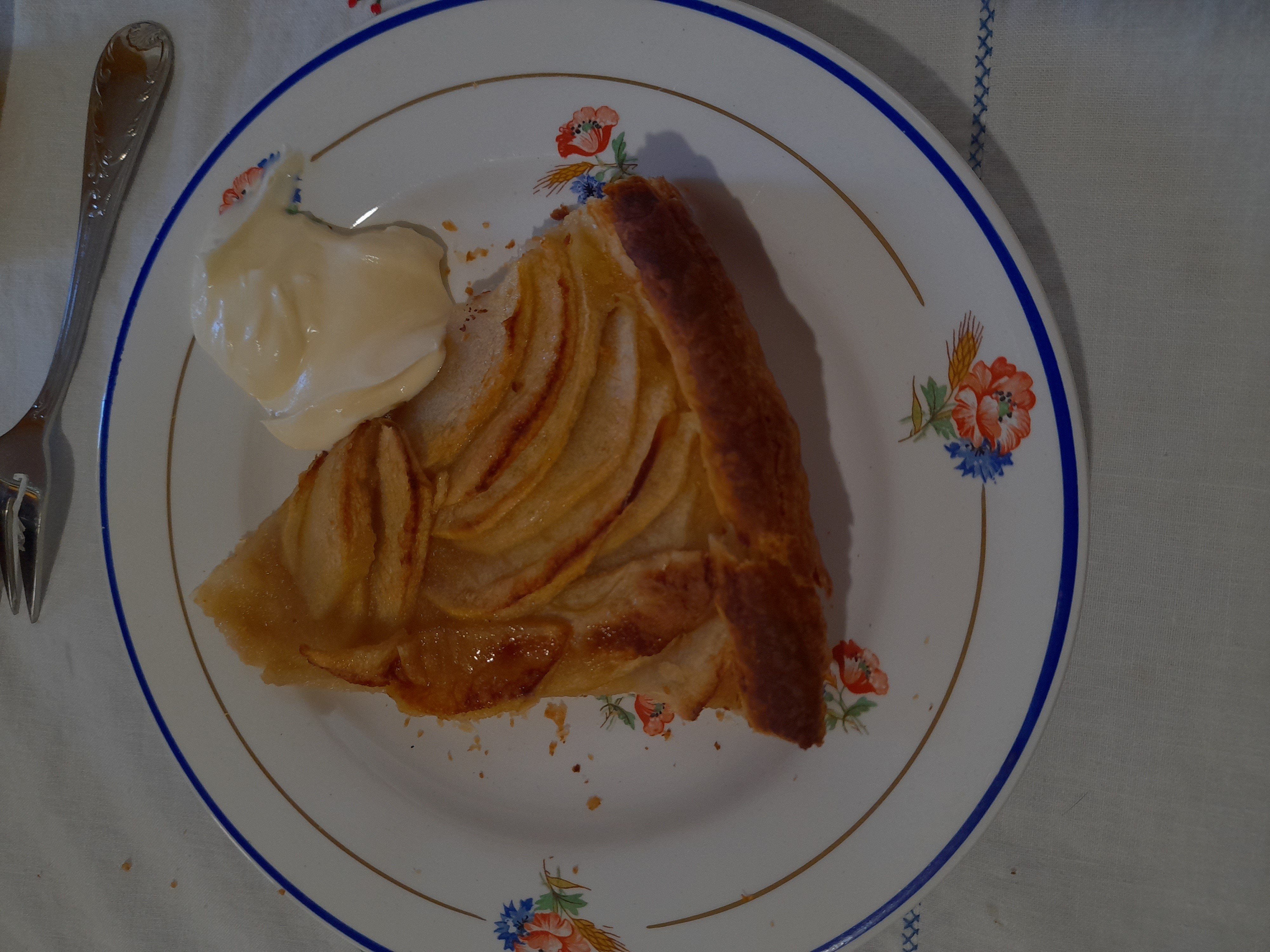 Tarte aux pommes et crème