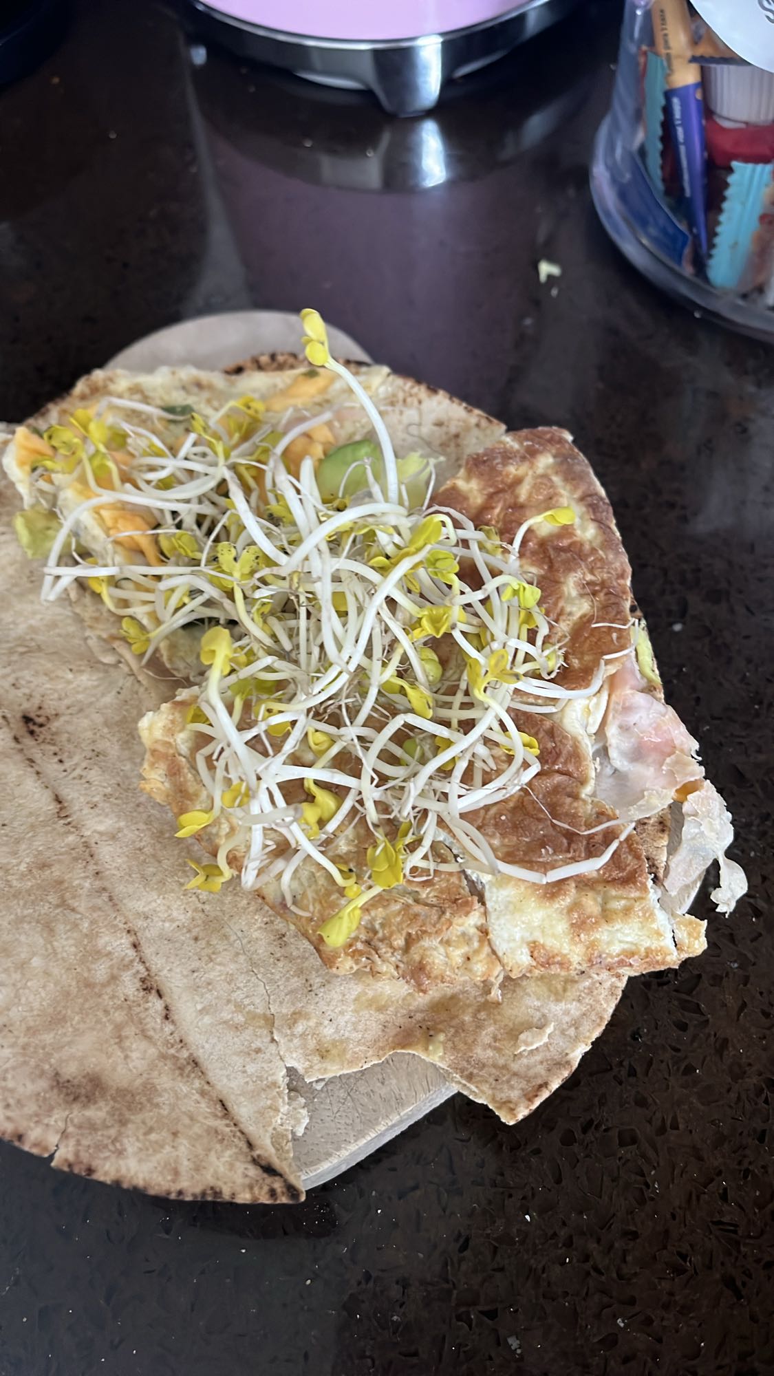 Omelet wrap met kiemen