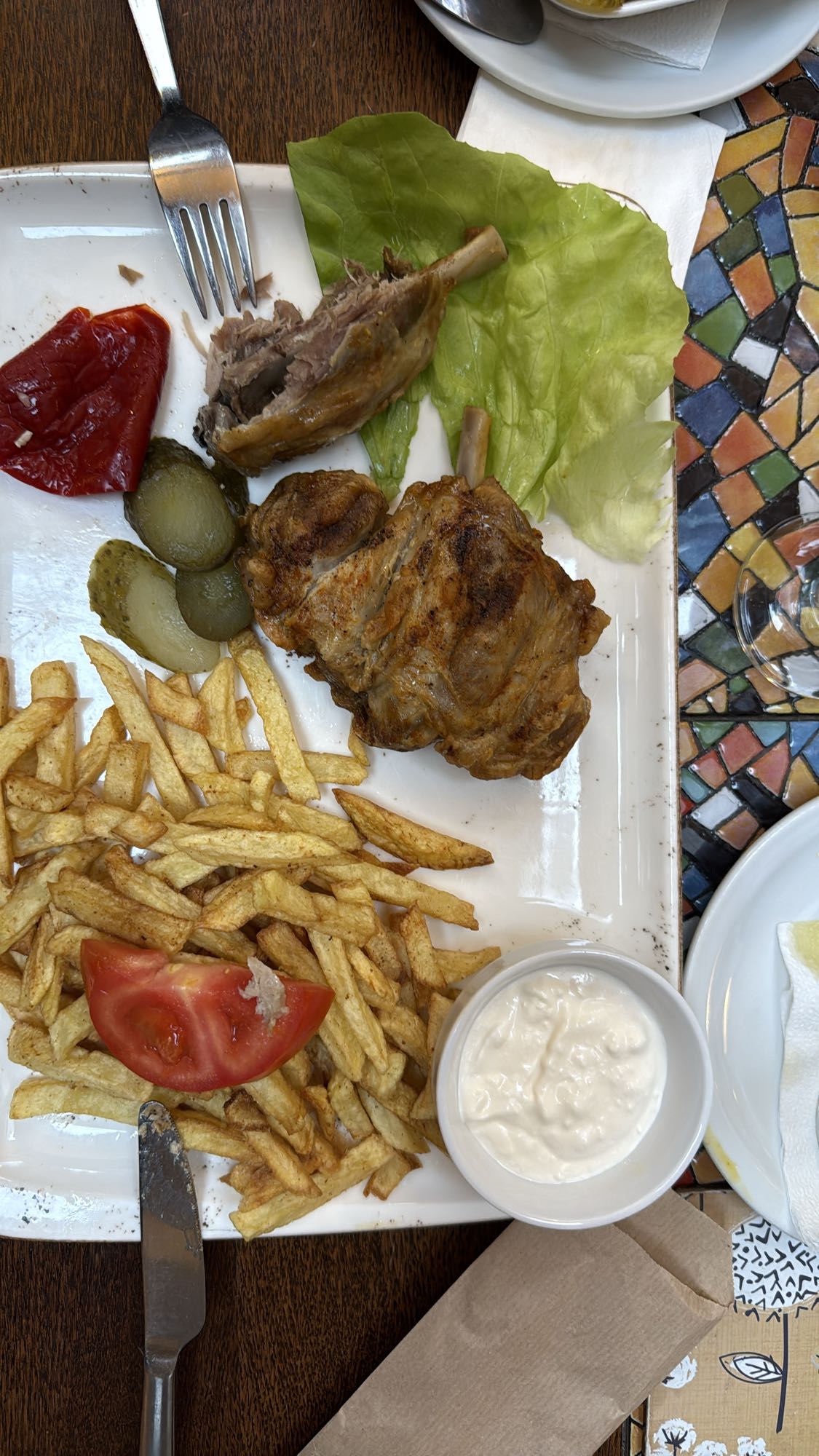 Friptură cu cartofi prăjiți