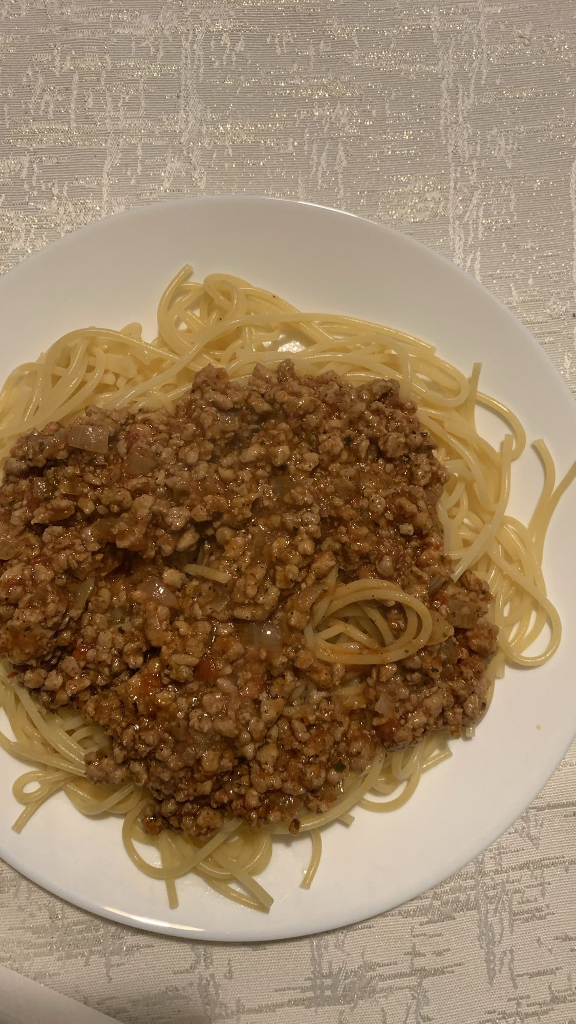 Spaghetti z mięsem mielonym