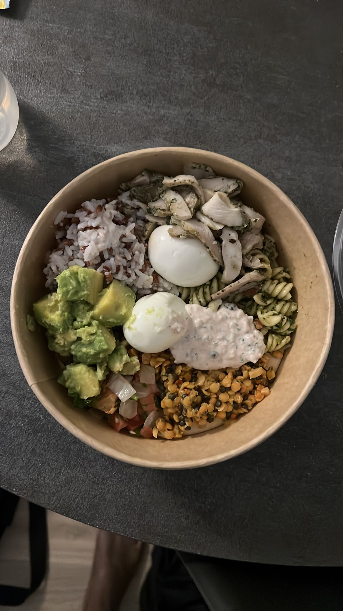 Bol protéiné varié