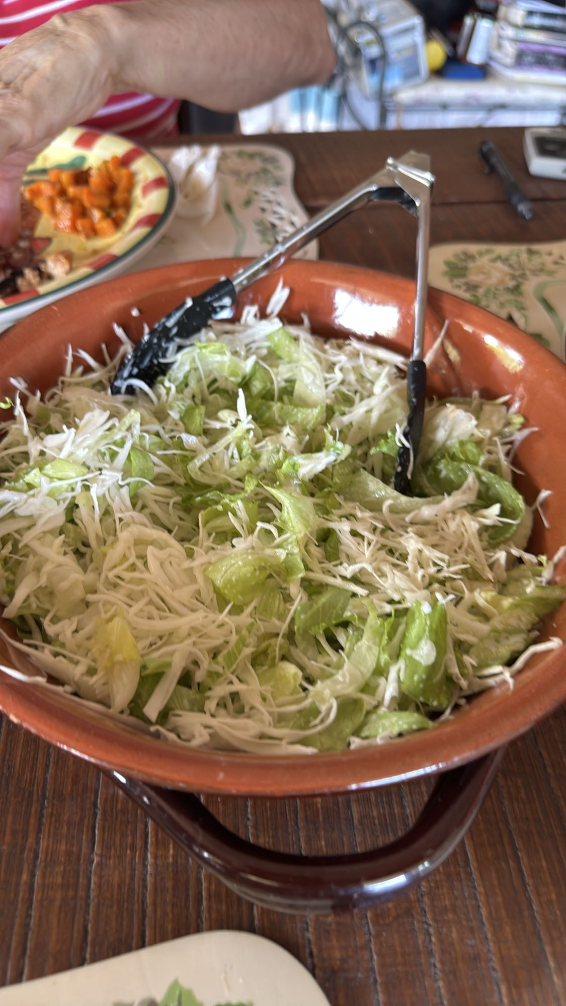 Ensalada de lechuga y col
