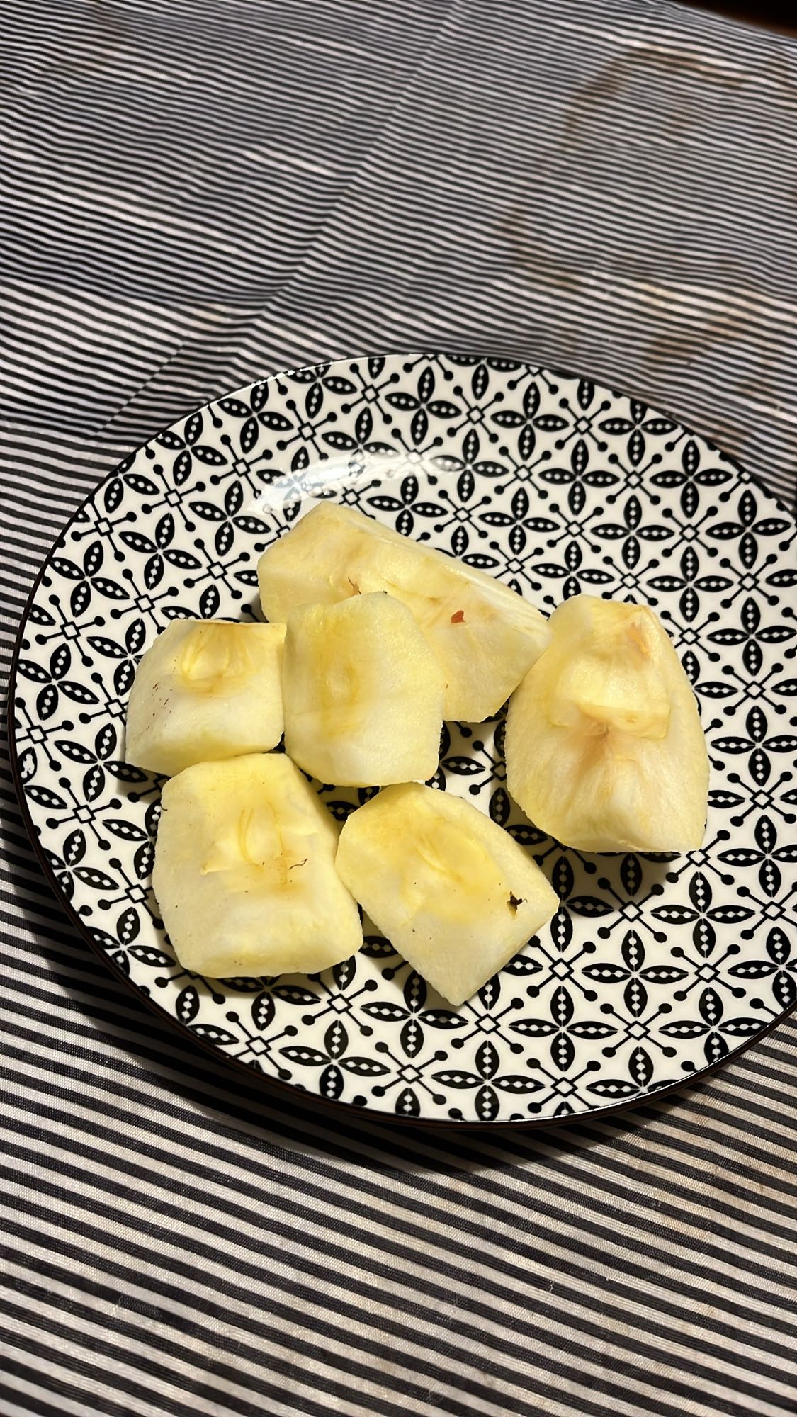 Нарязана ябълка