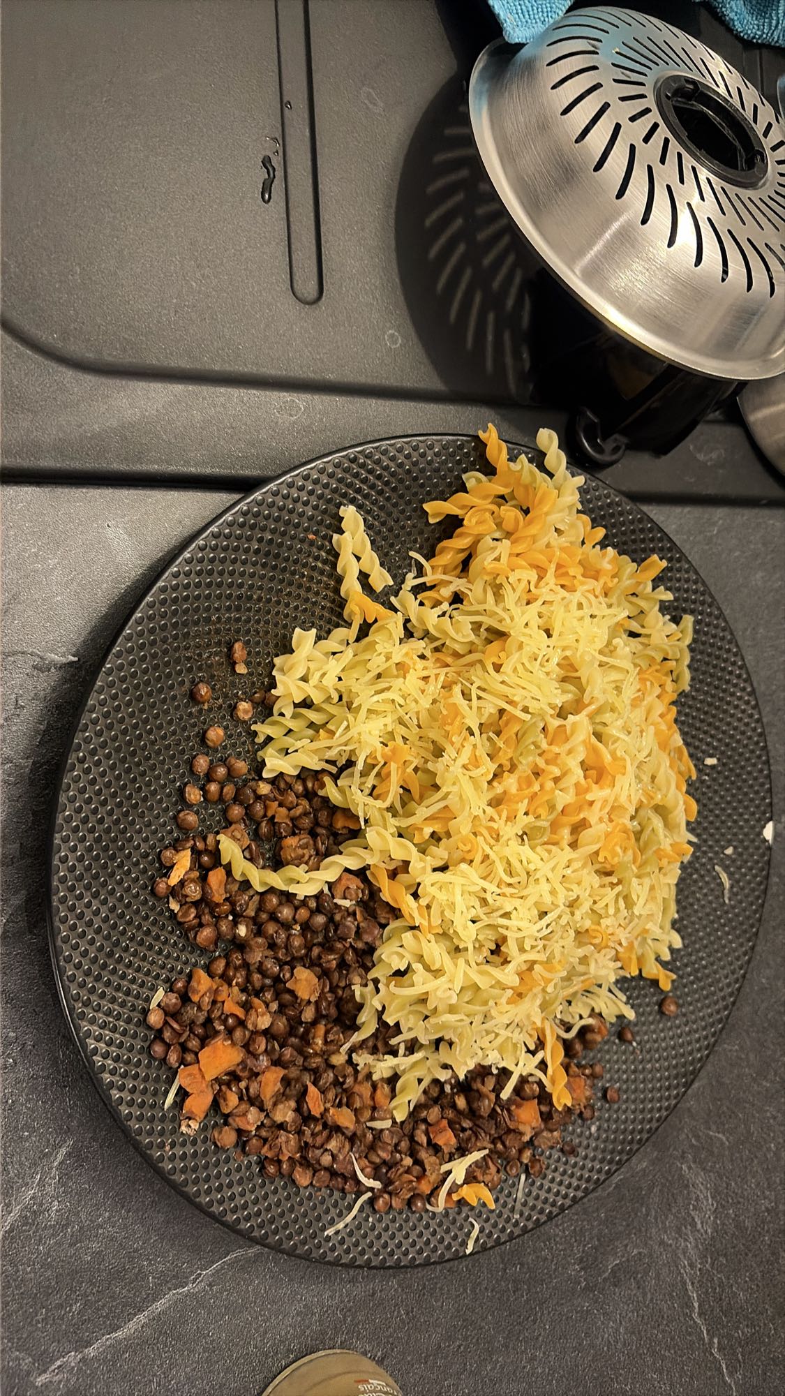 Pâtes lentilles fromage