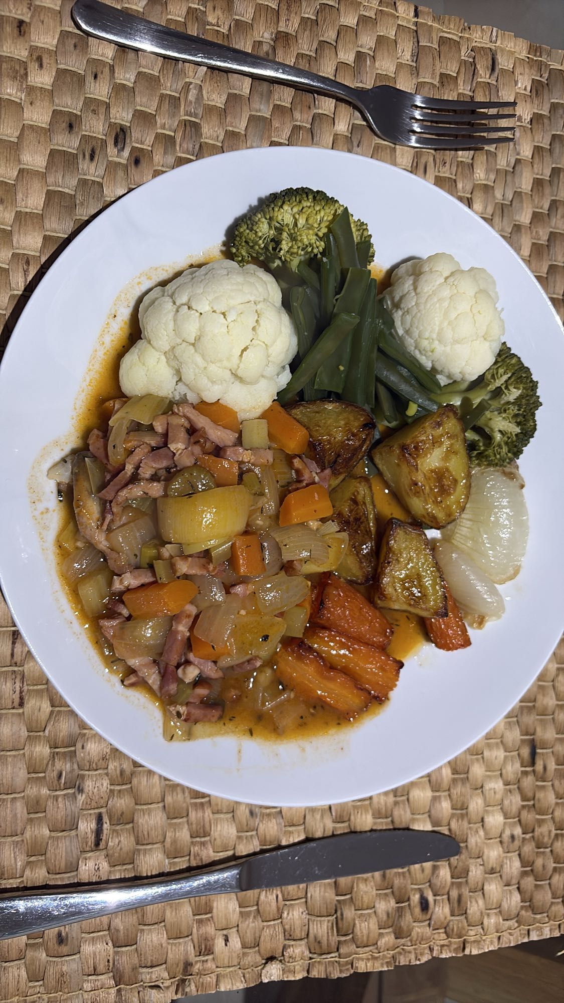 Veggies with bacon stew