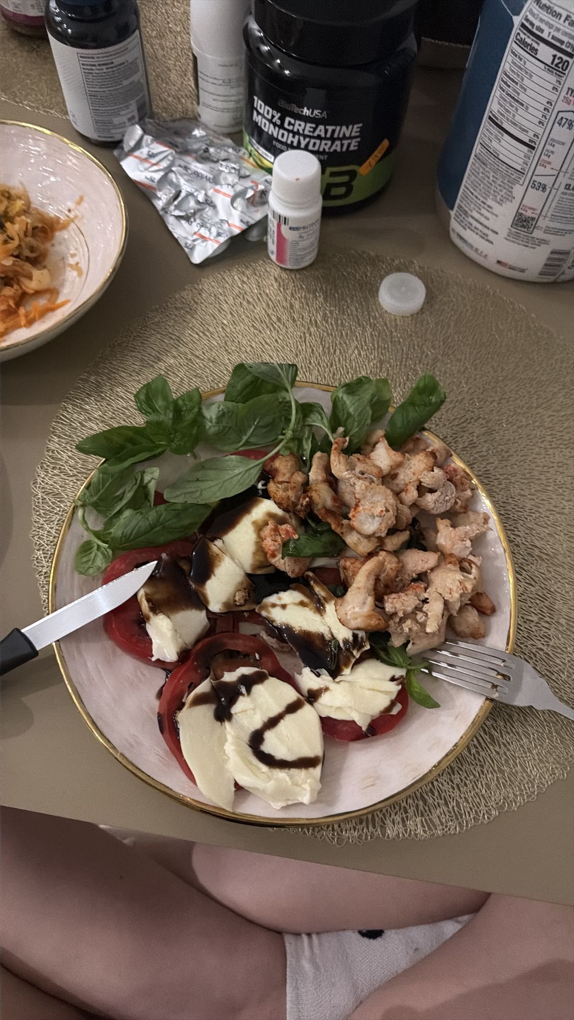 Капрезе с курицей