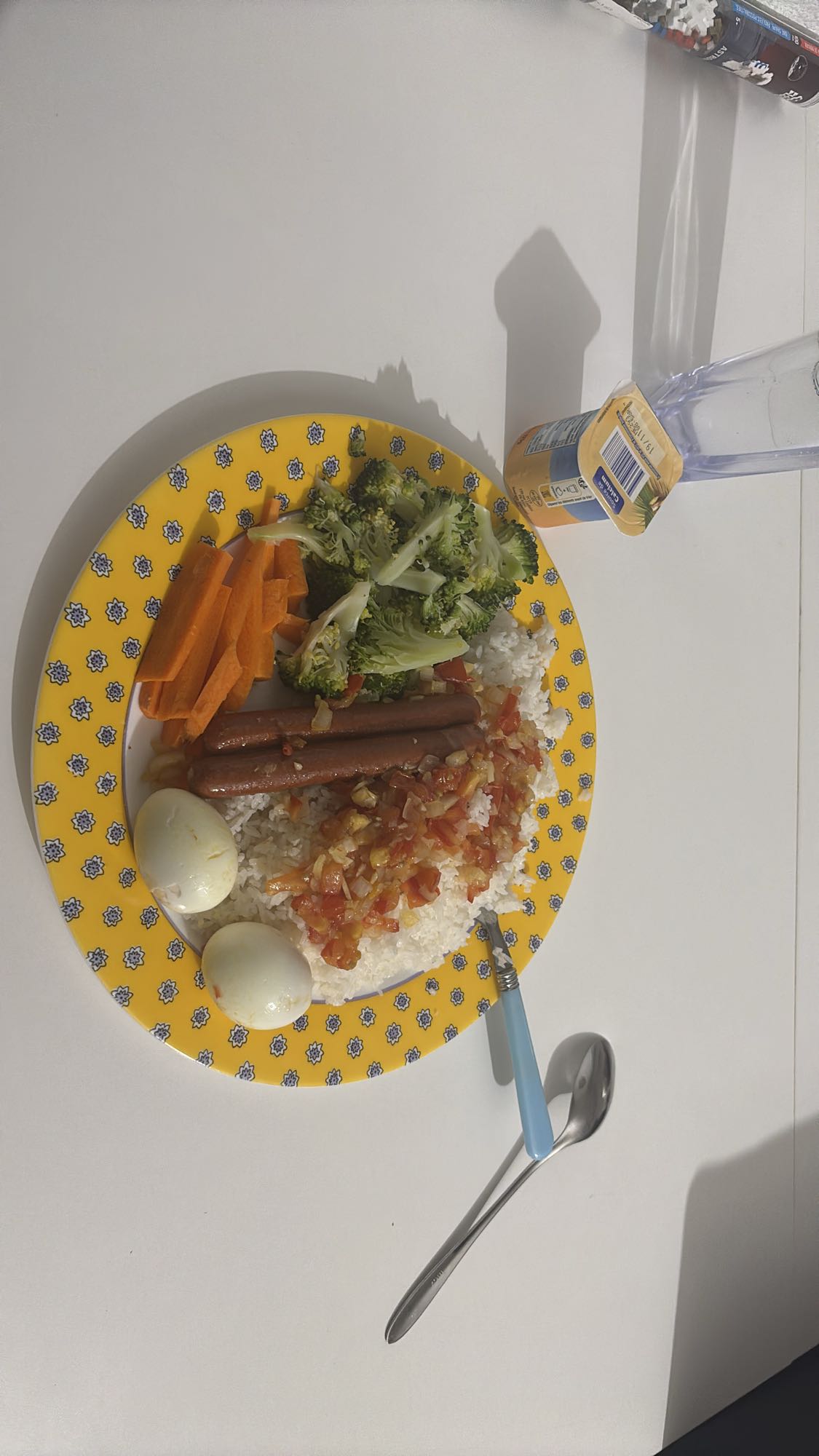 Déjeuner varié assiette