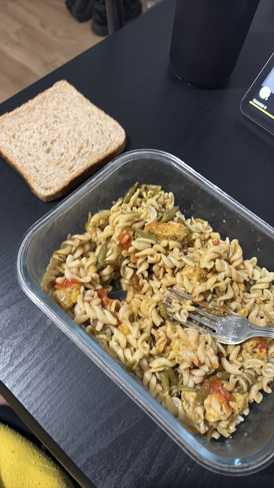 Pâtes au poulet et légumes