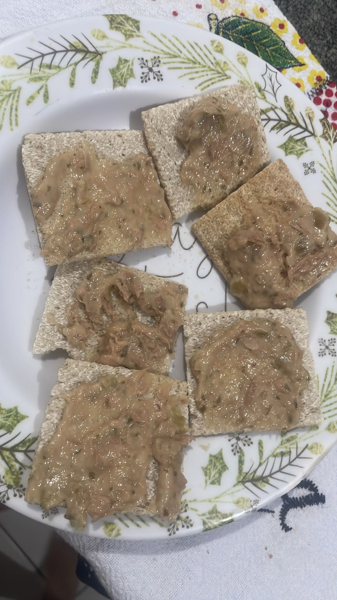 Torradas com patê de atum