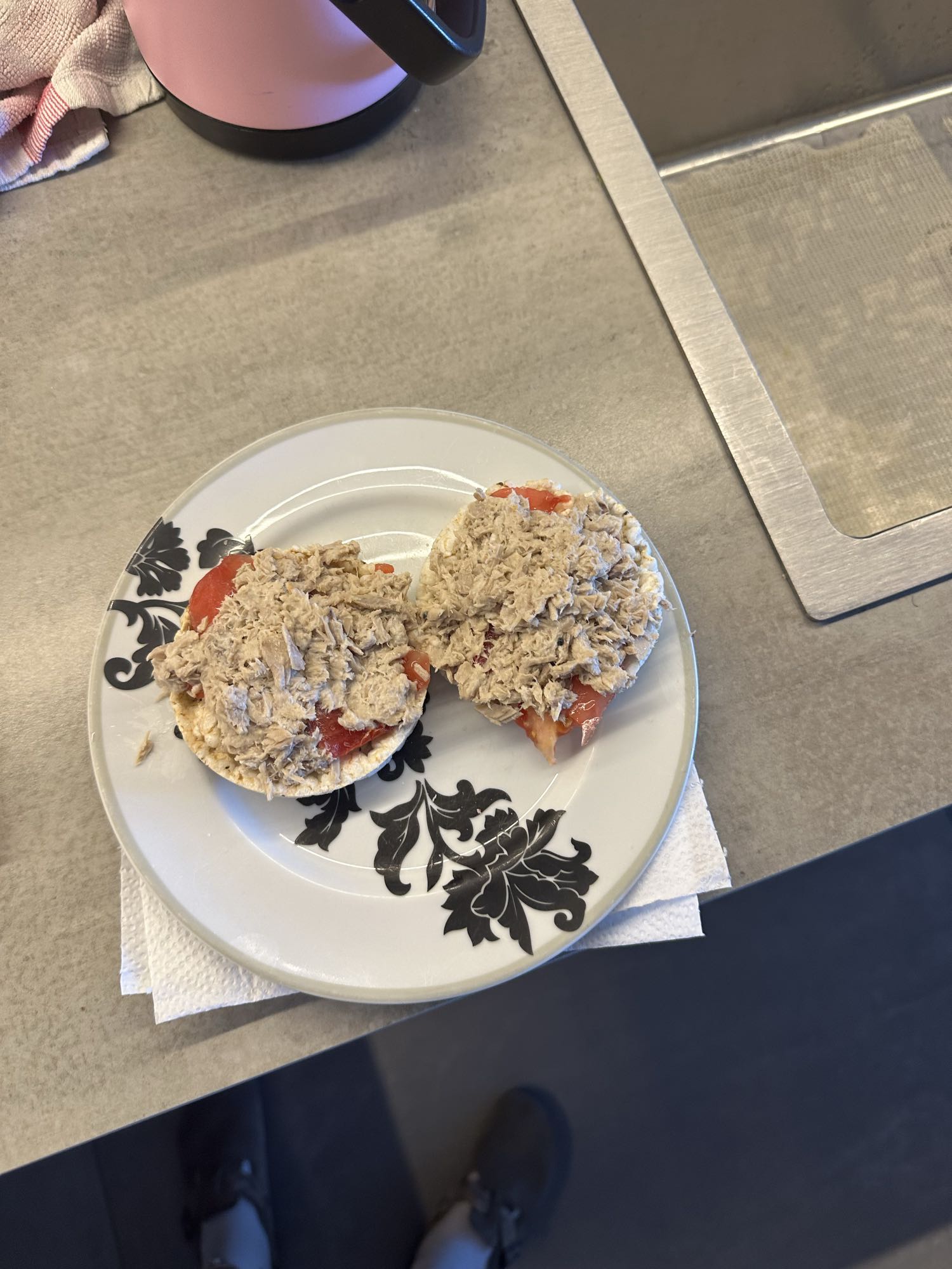 Tostadas de atún y tomate