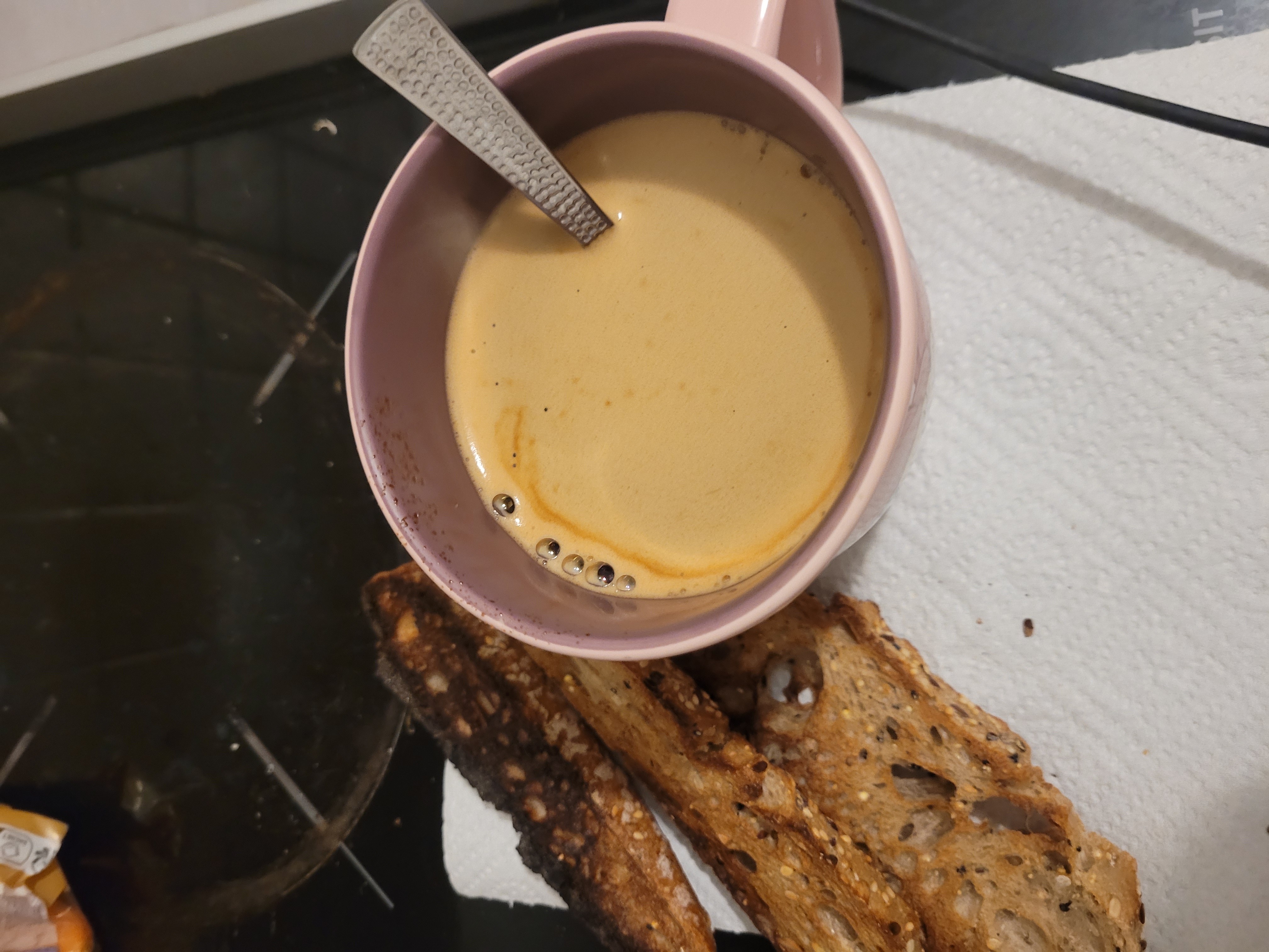 Café et pain grillé