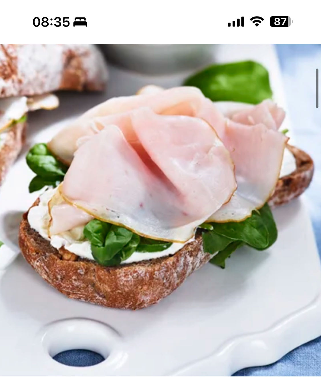 Skinksmörgås med färskost