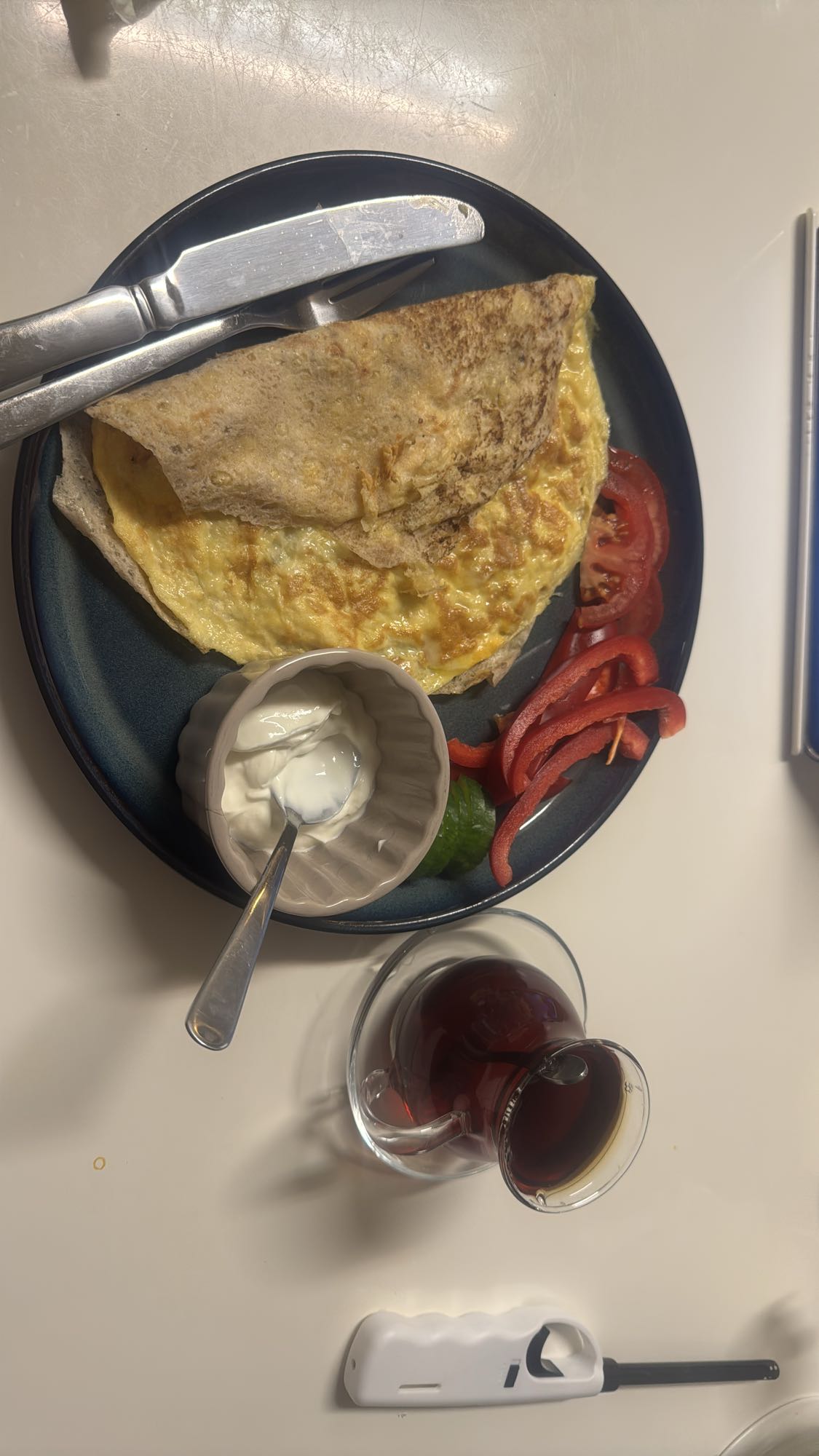 Omelett med grönsaker