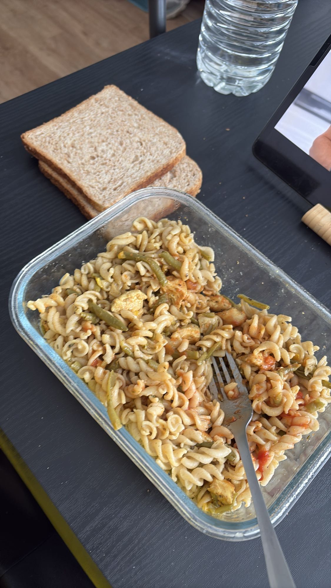 Pâtes au poulet et légumes