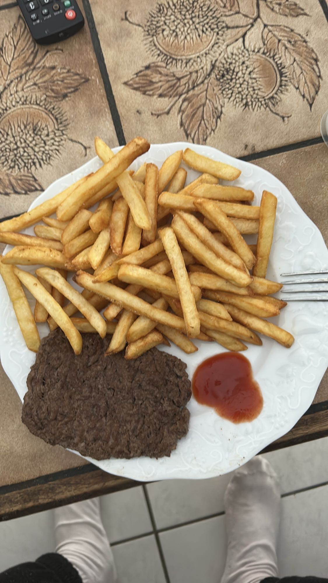 Steak frites ketchup