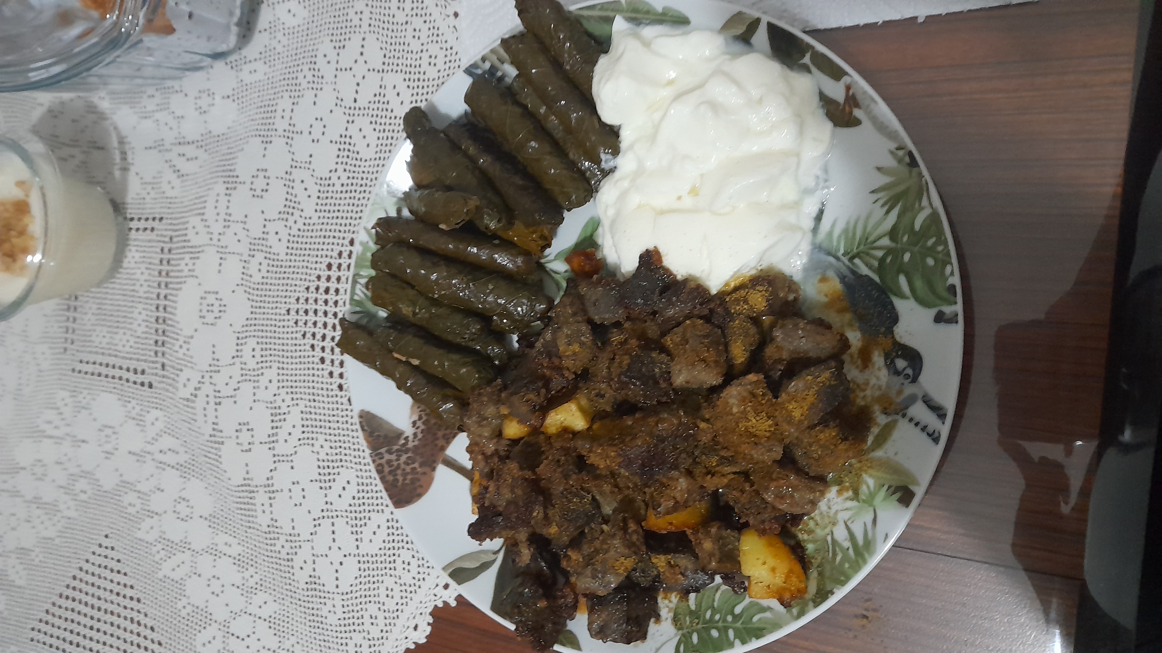 Stuffed grape leaves, liver, yogurt