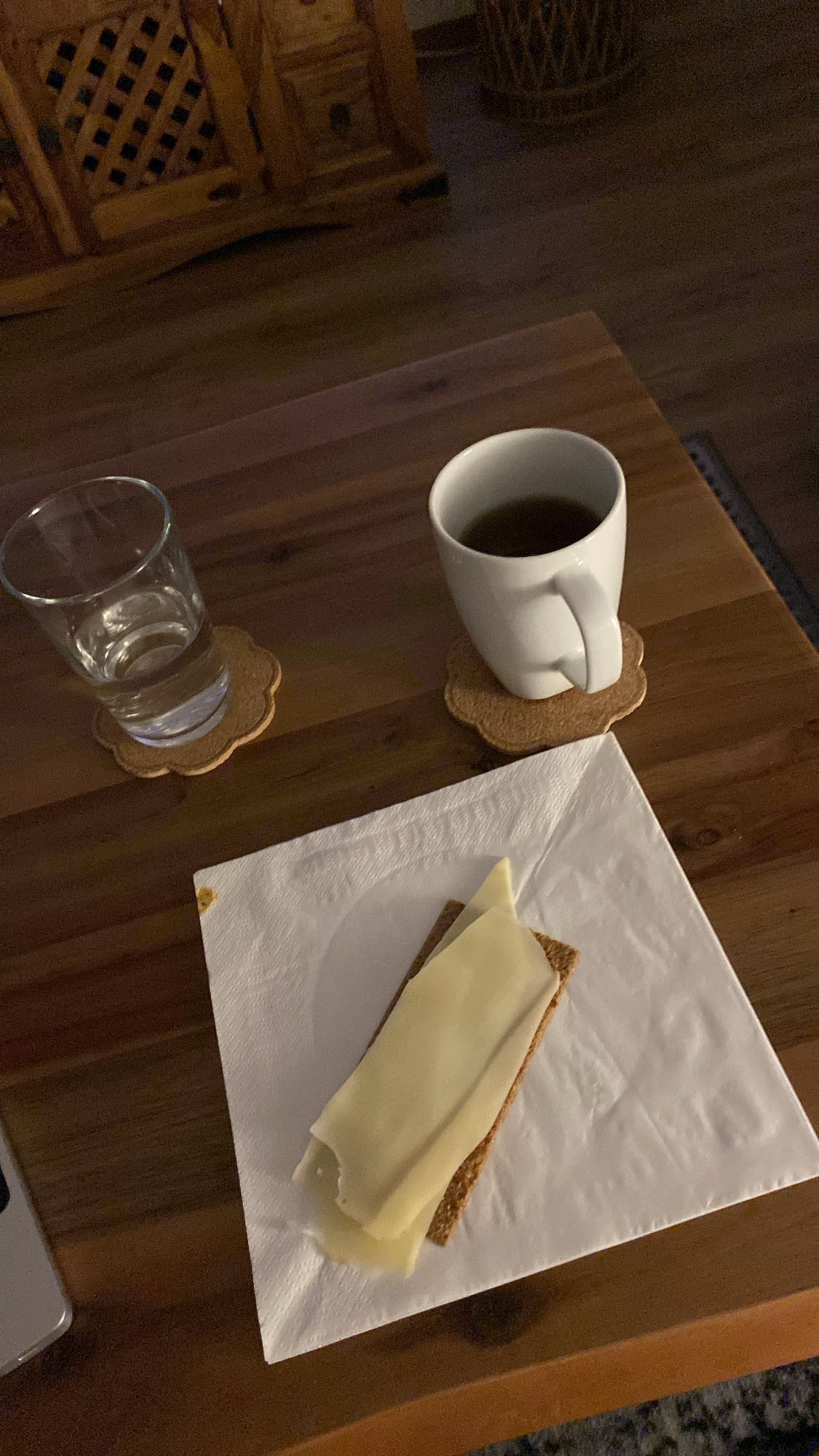 Knäckebröd med ost