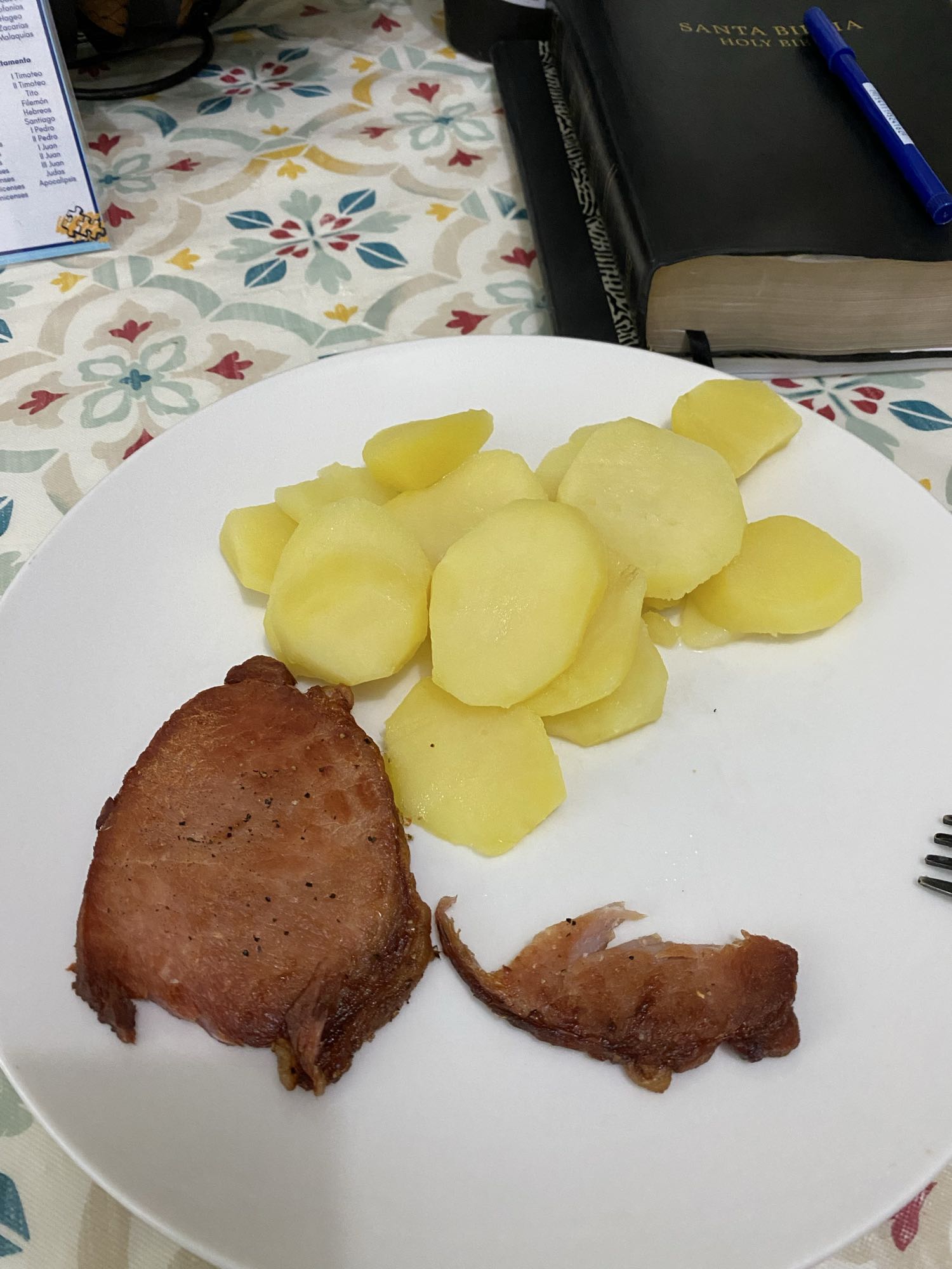 Papa hervida con lomo de cerdo al air Frye