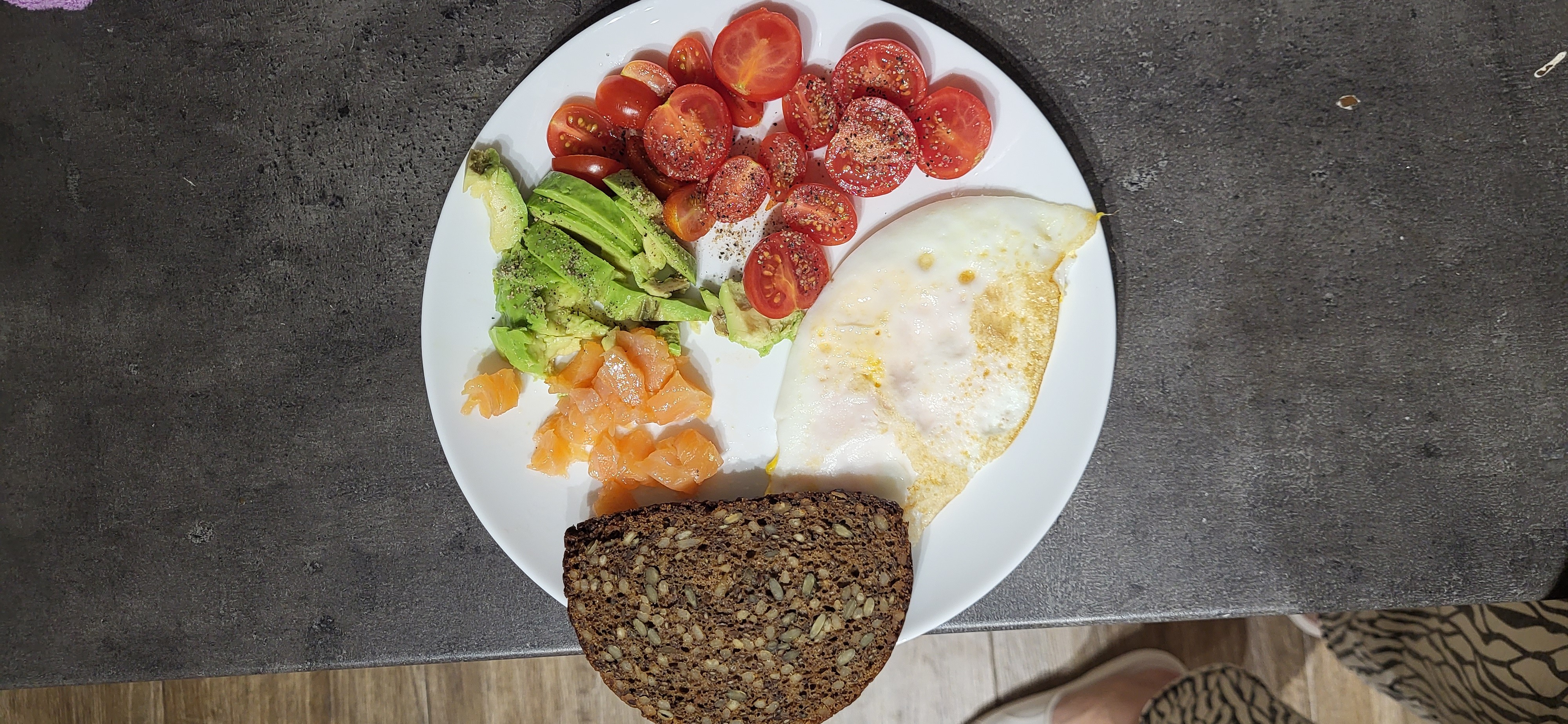 Egg, Salmon & Avocado Plate