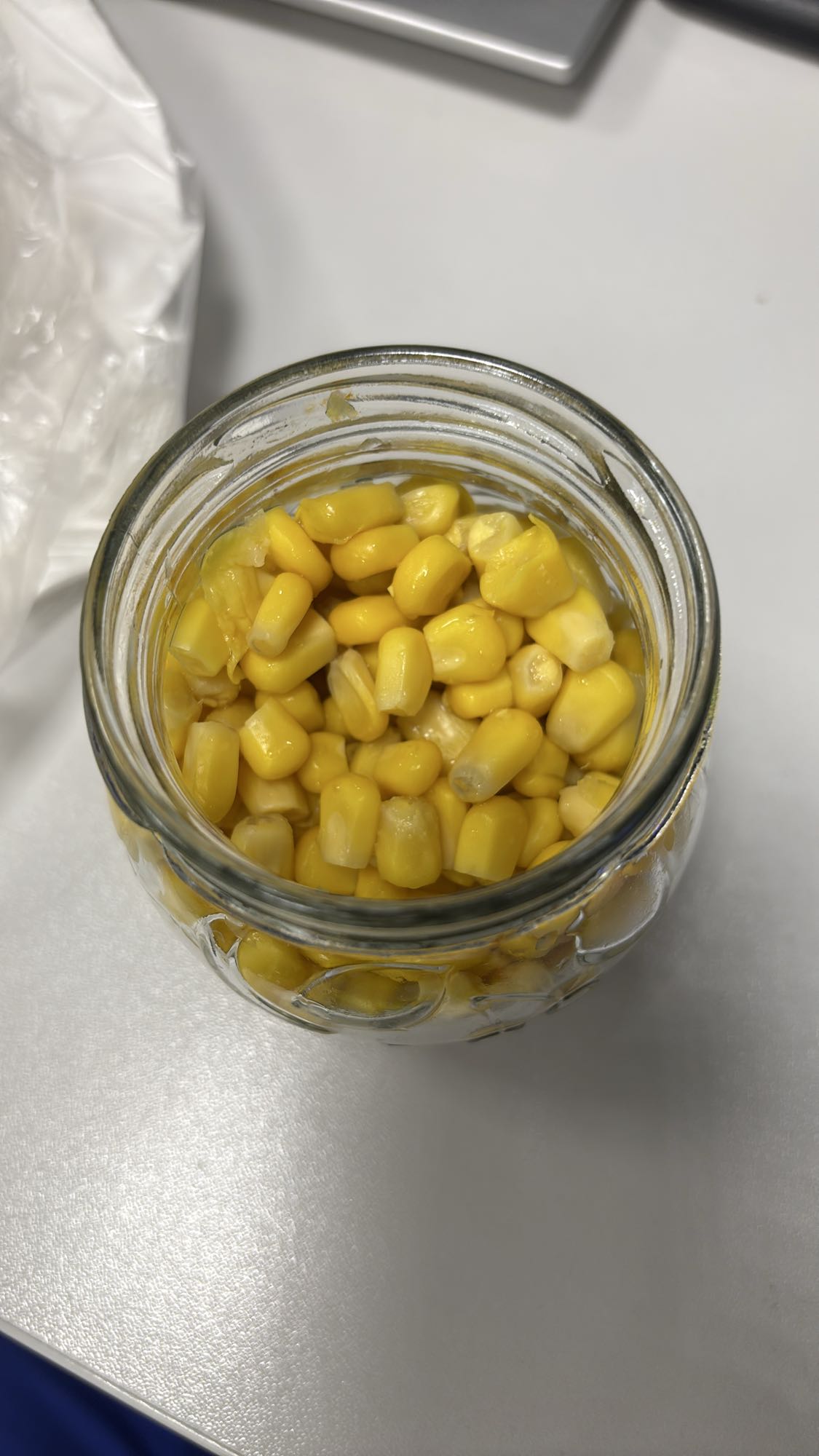 Kukurydza w słoiku