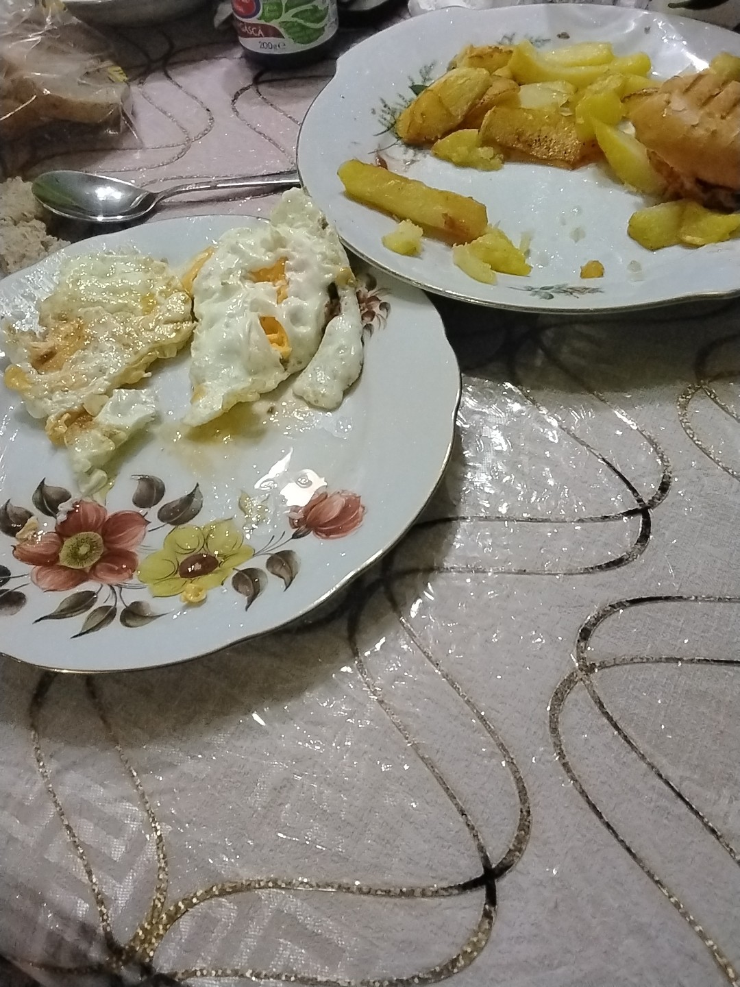 Fried eggs and fries