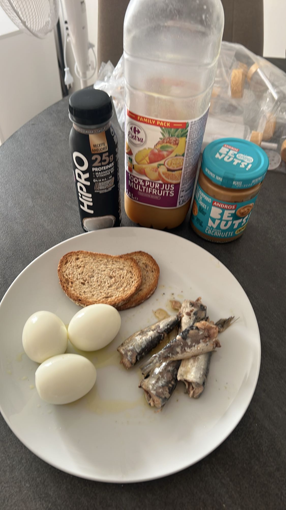 Petit-déjeuner protéiné varié