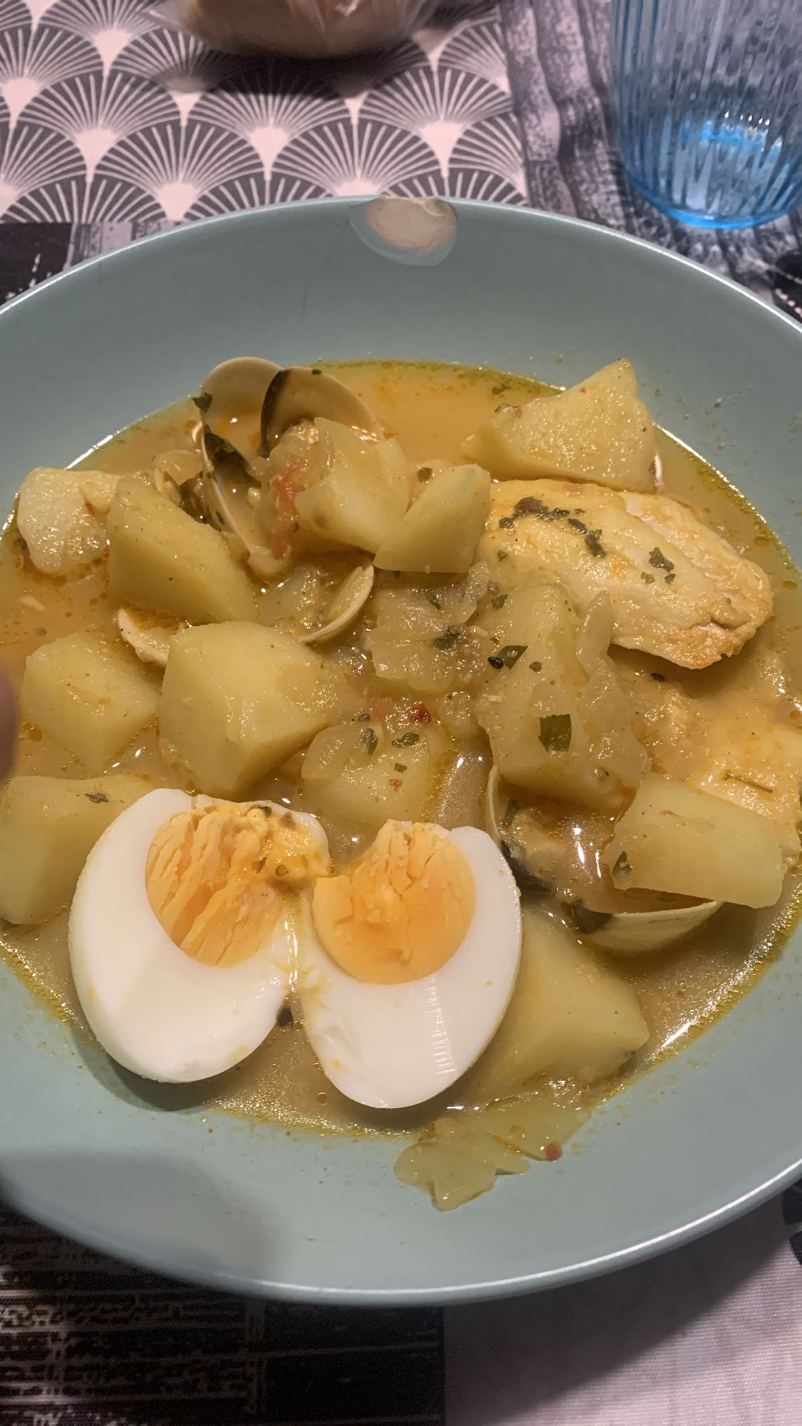 guiso de patatas con huevo