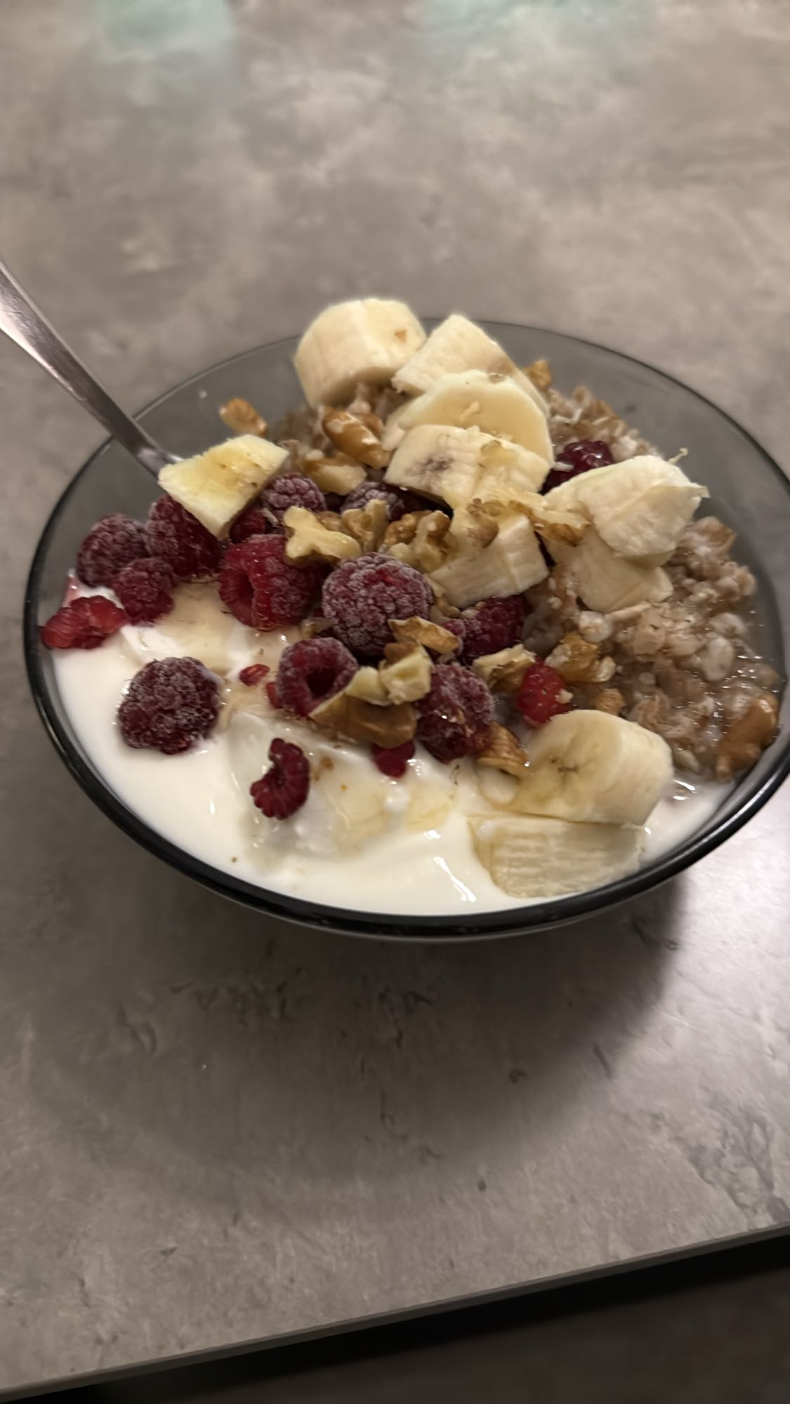 Havregrynsgröt med frukt