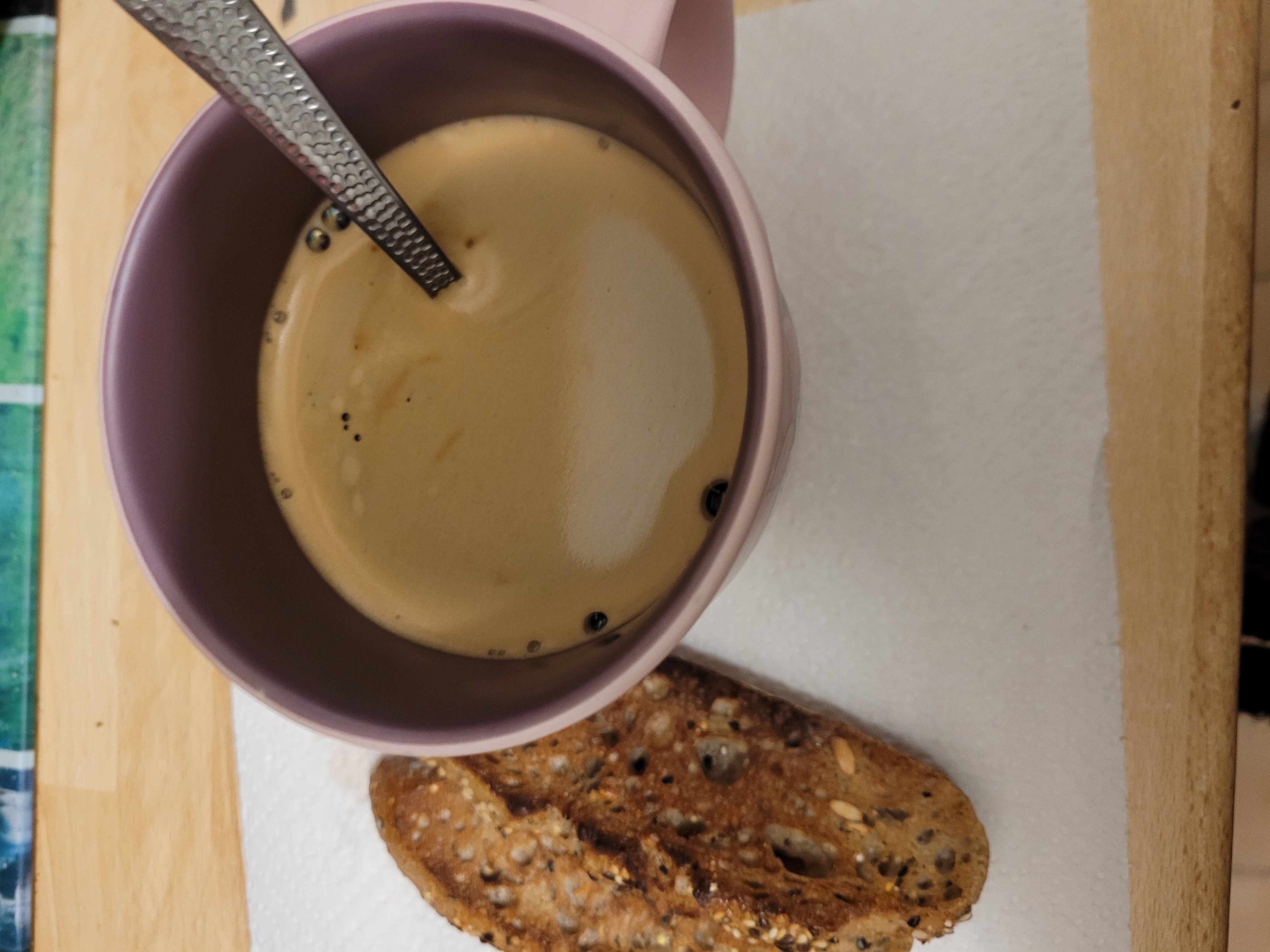 Café et pain aux graines