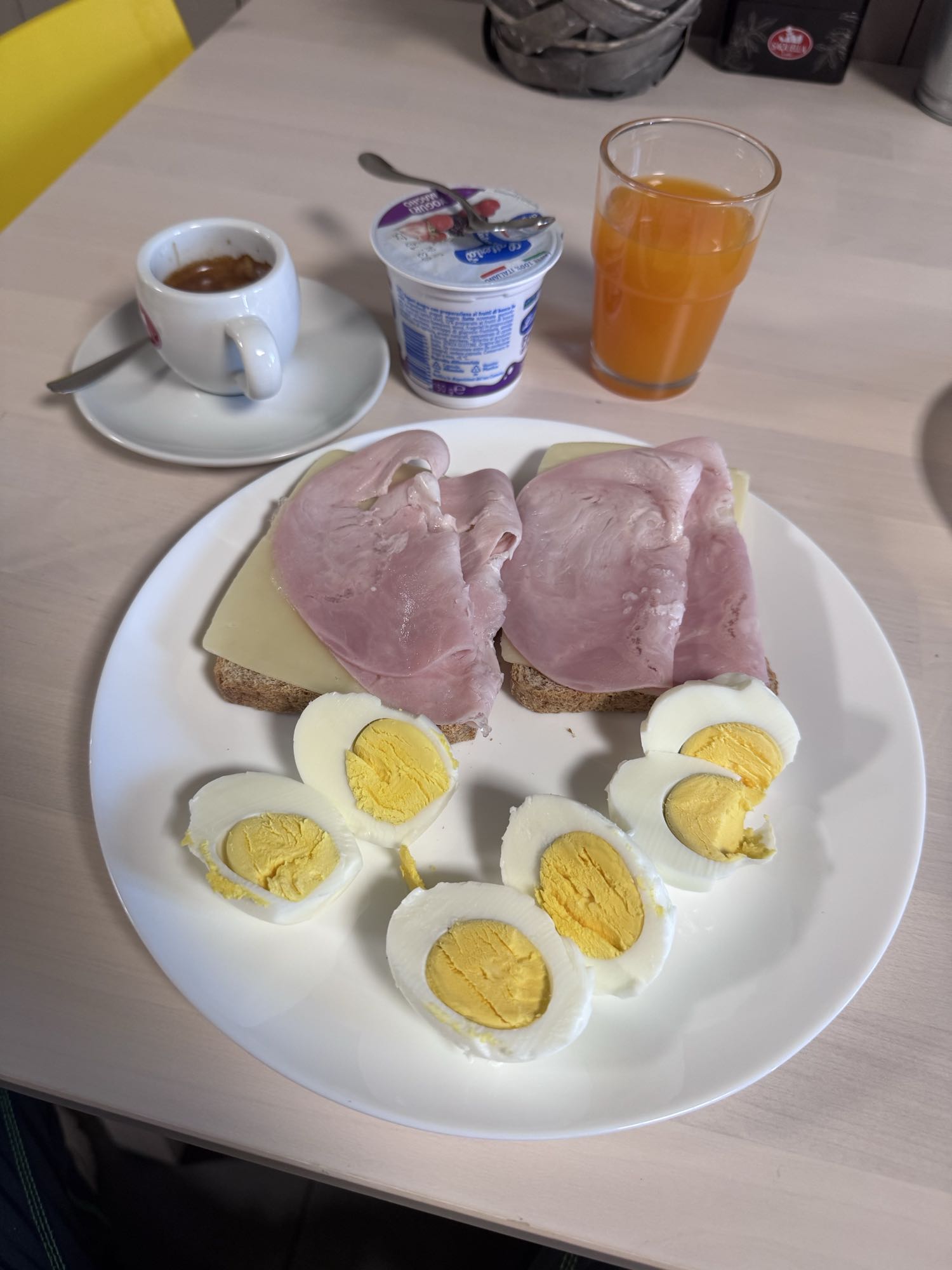 Ontbijt met ham en eieren