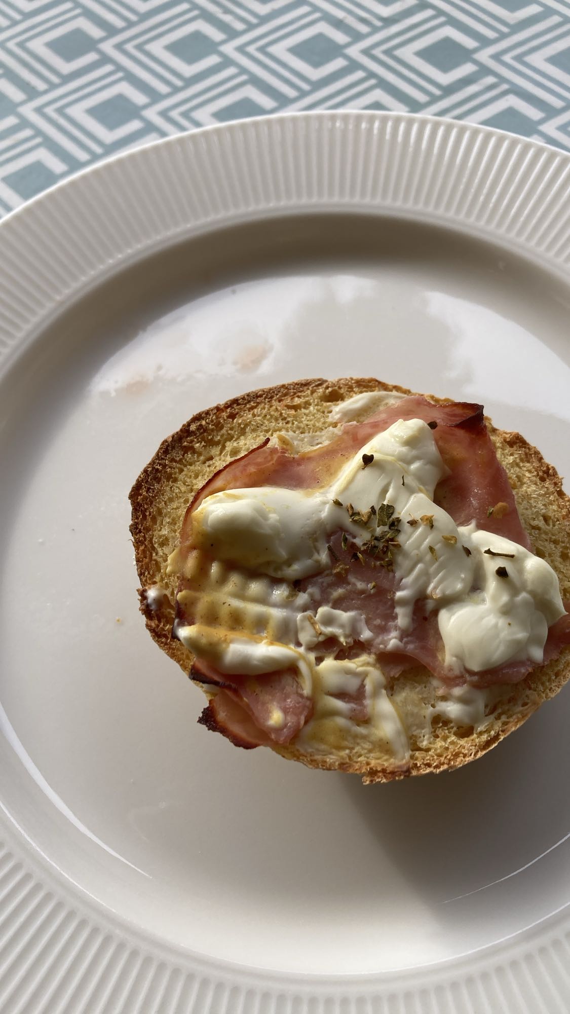 Varm macka med skinka