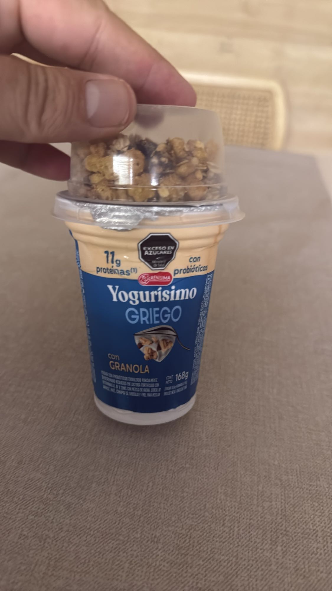 Yogur griego con granola