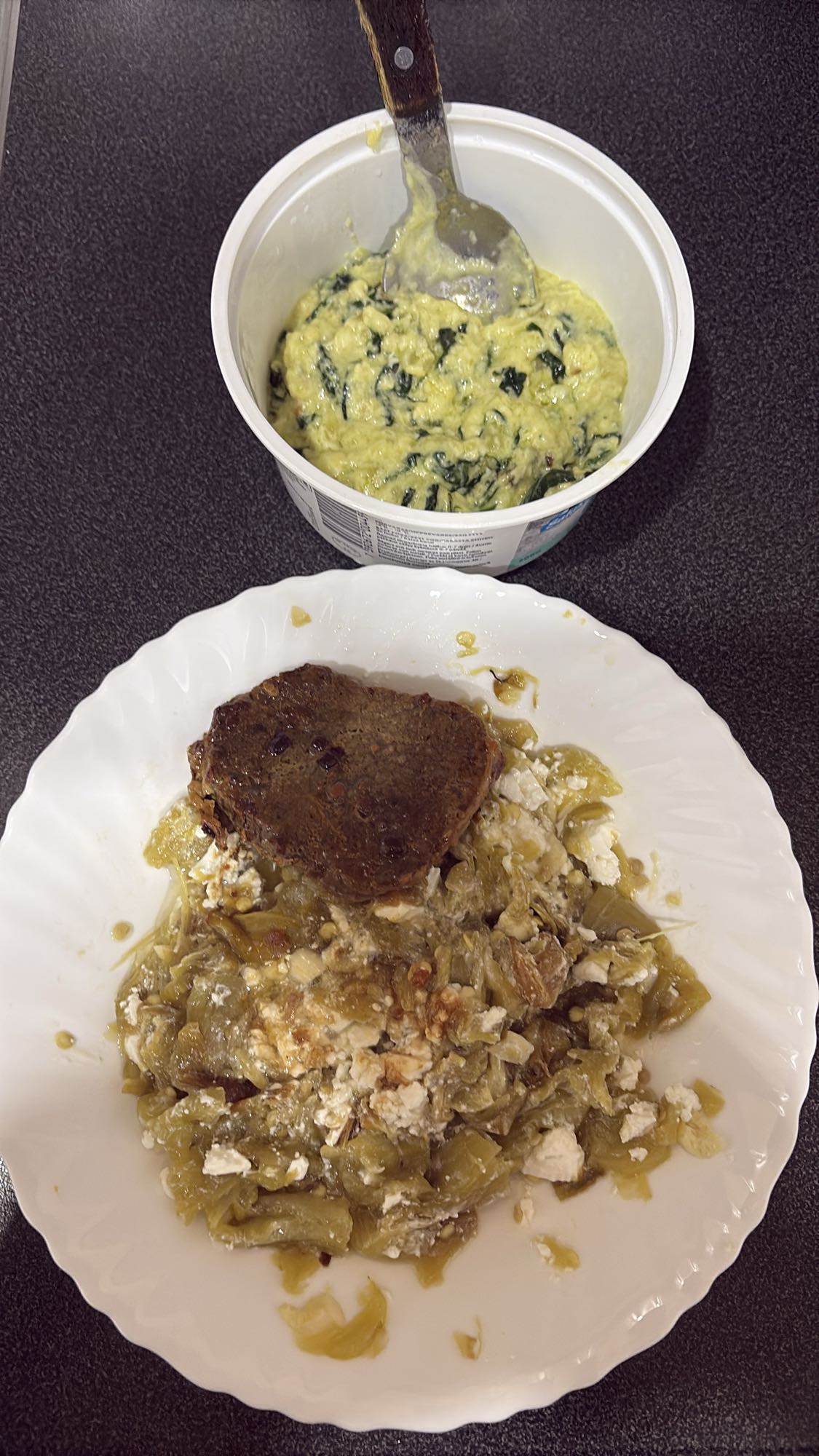 Biff med grønnsaker og ost