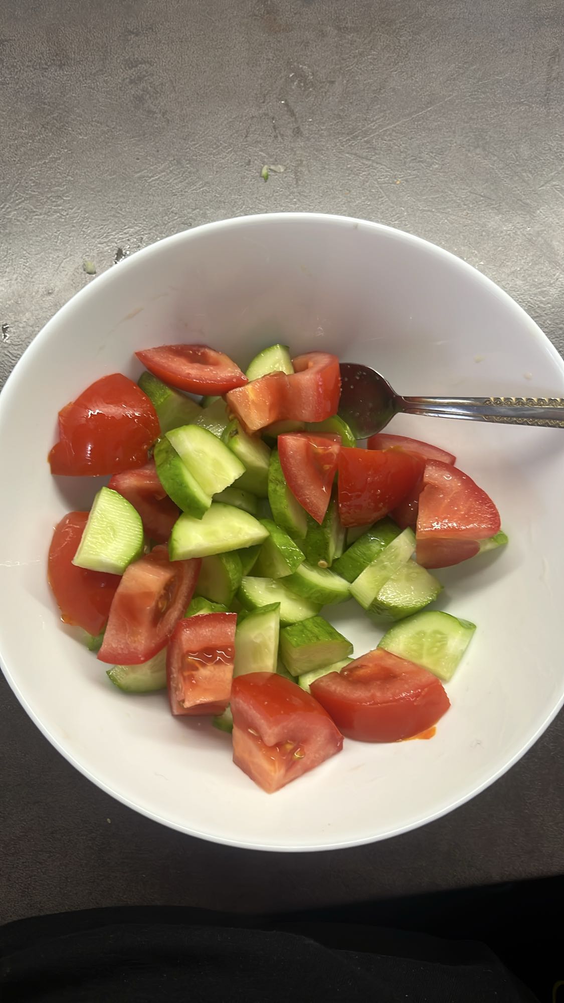 Огуречно-томатный салат