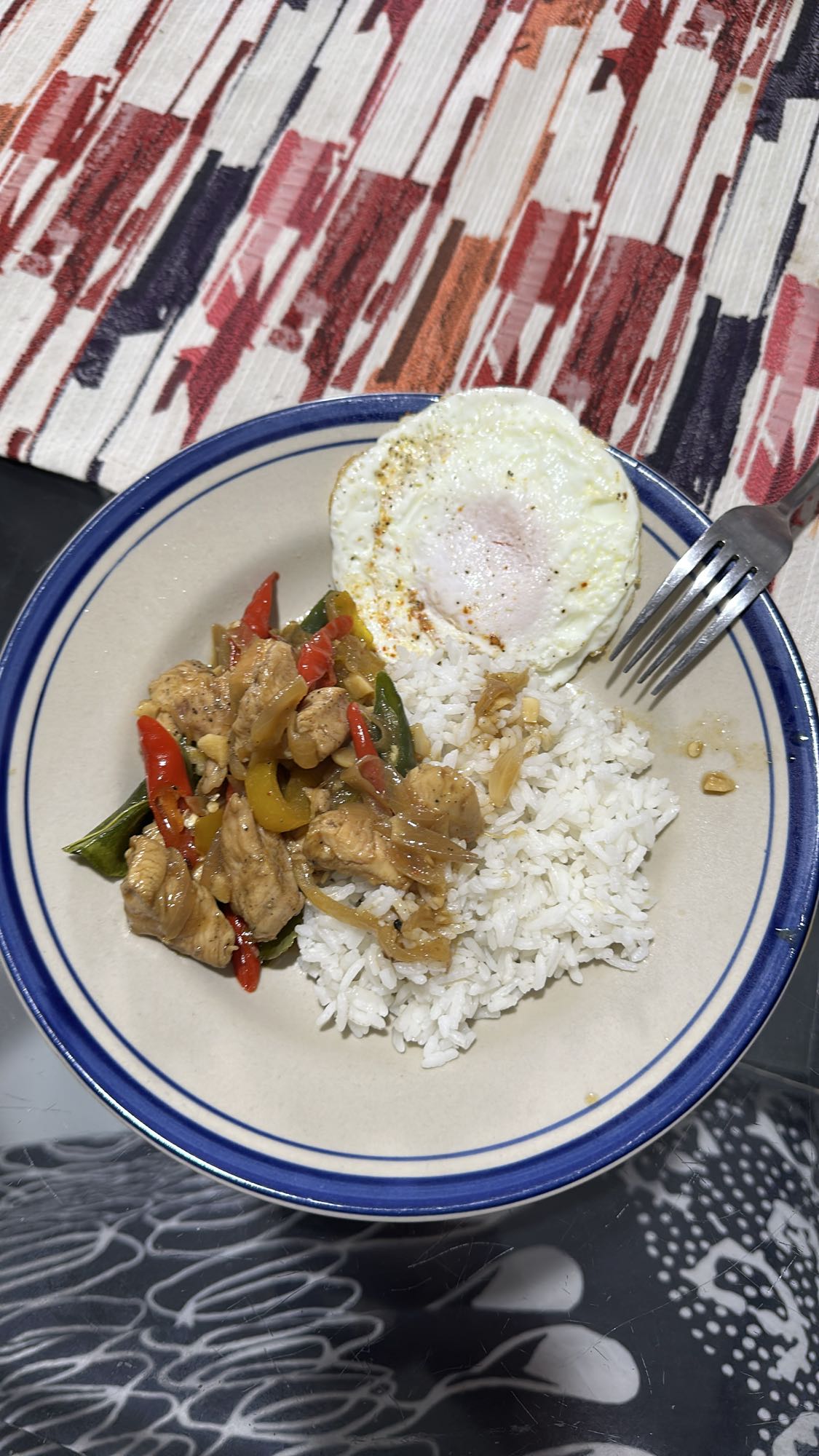 Chicken stir fry with rice and egg