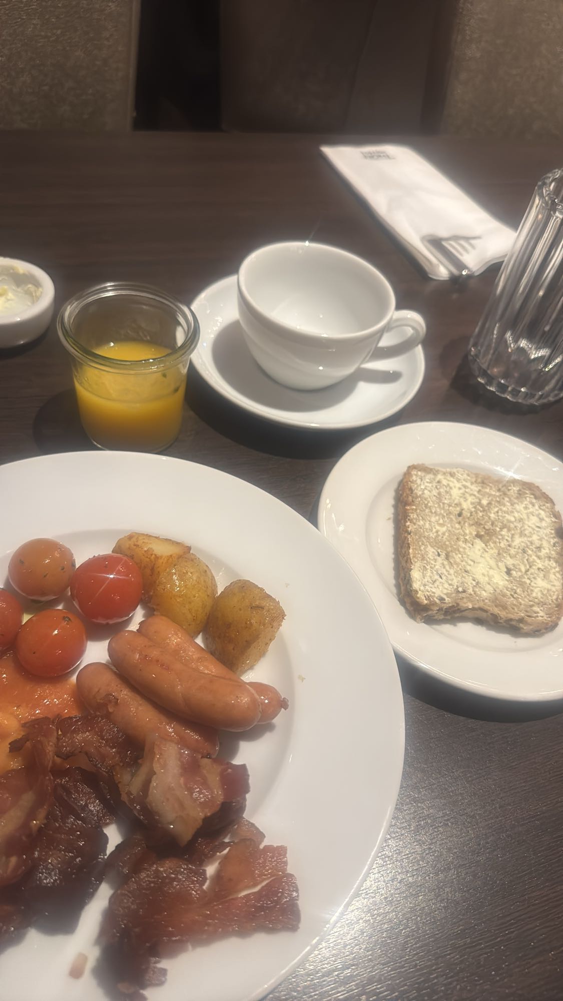 English-style breakfast