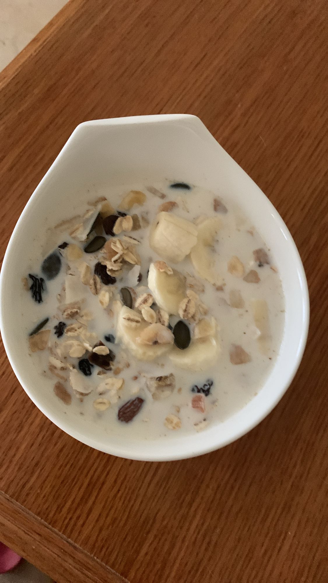 mleko z musli i bananem