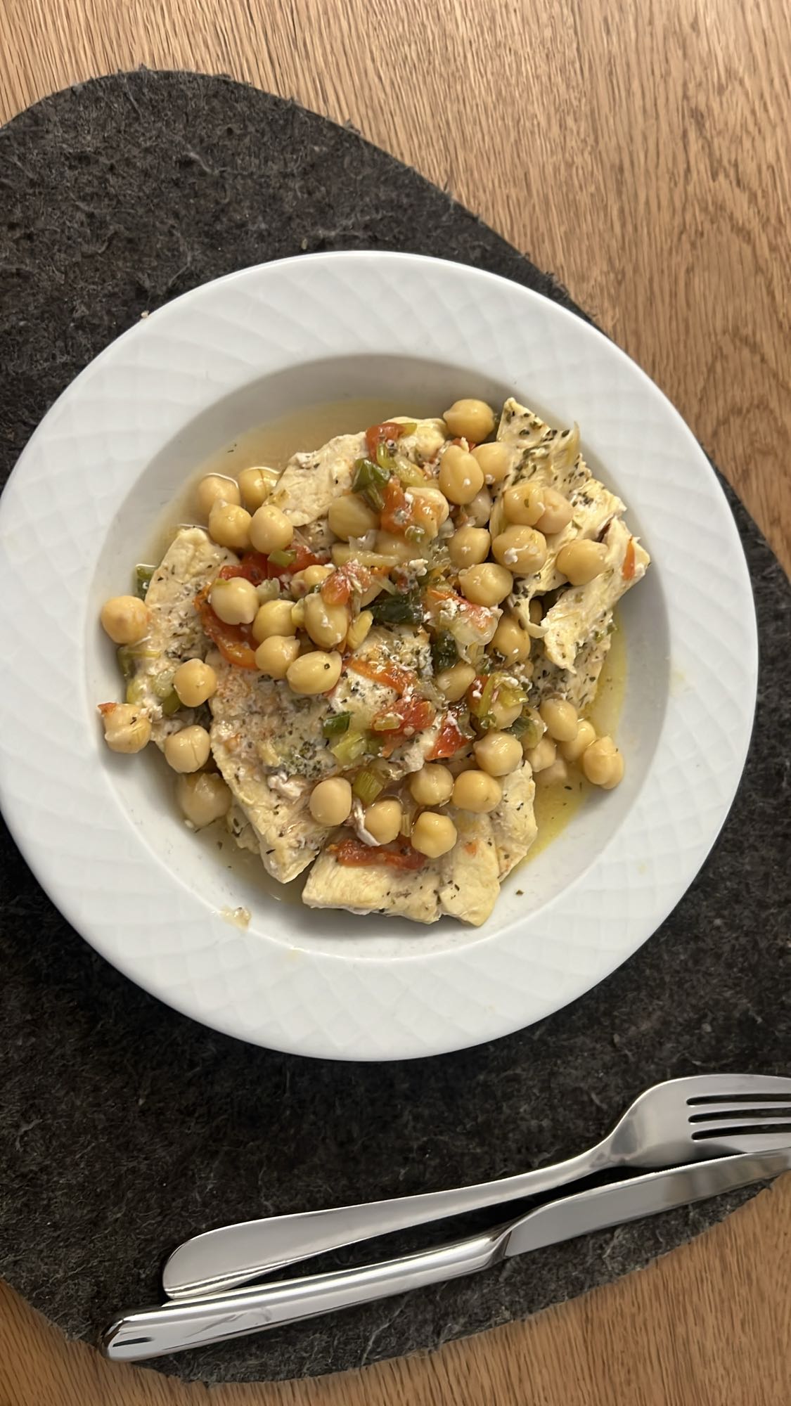 Tavuk ve Nohut Tabağı