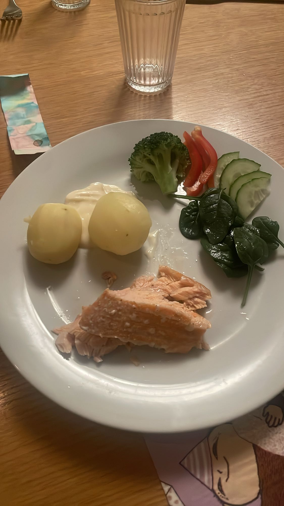 Lax med potatis och grönsaker